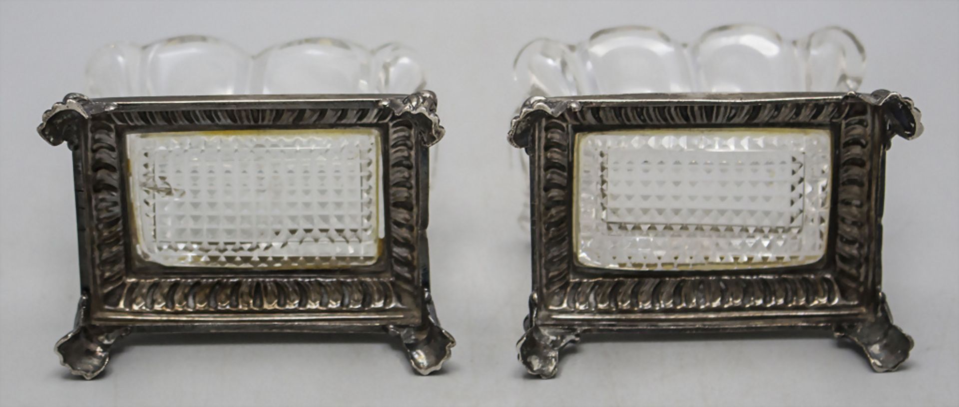 Paar Salieren / A pair of silver salt cellars, Paris, 1819-1838 - Bild 3 aus 6