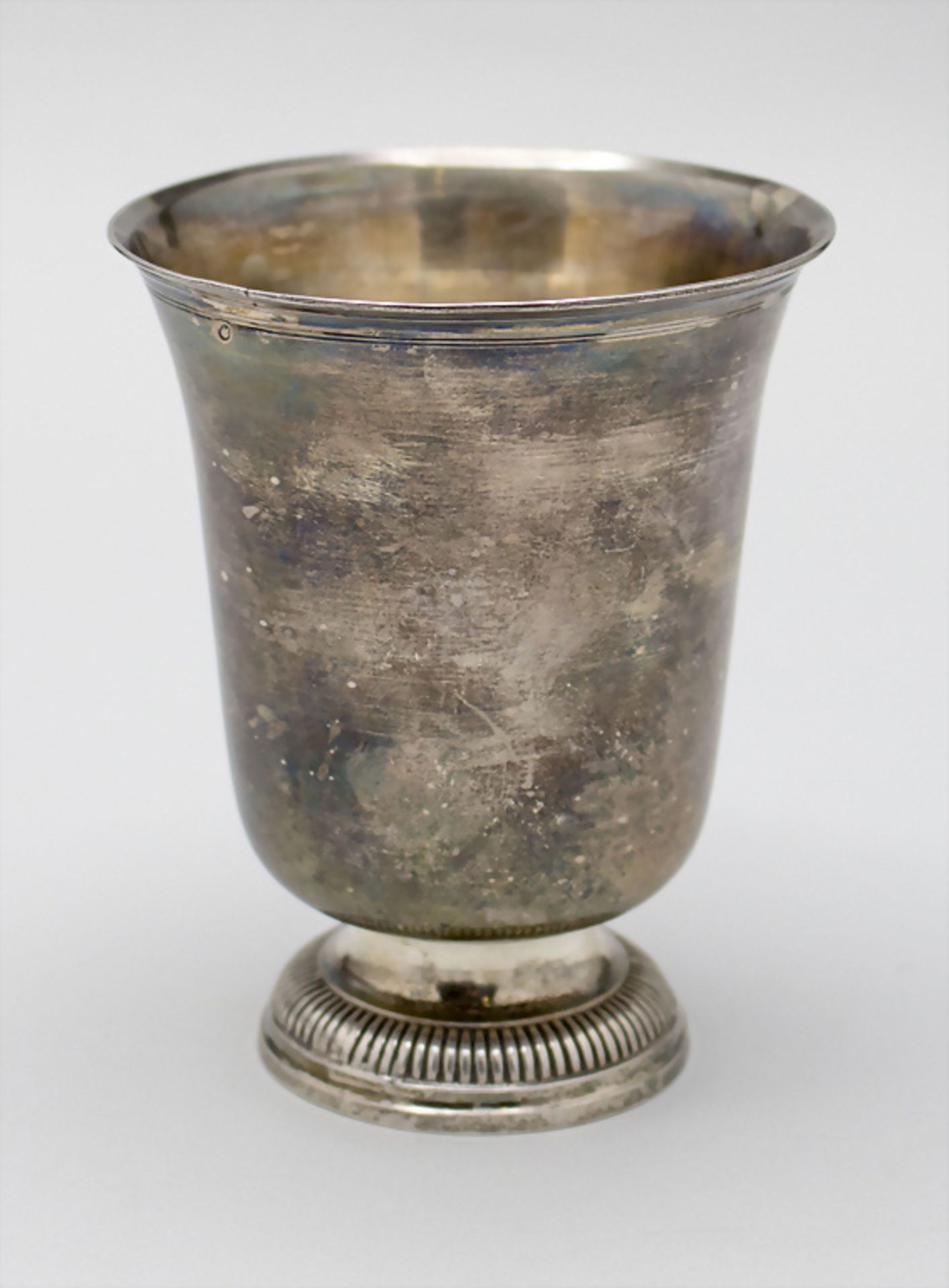 Glockenbecher / A bell shaped beaker, Paris, um 1783 - Bild 2 aus 4