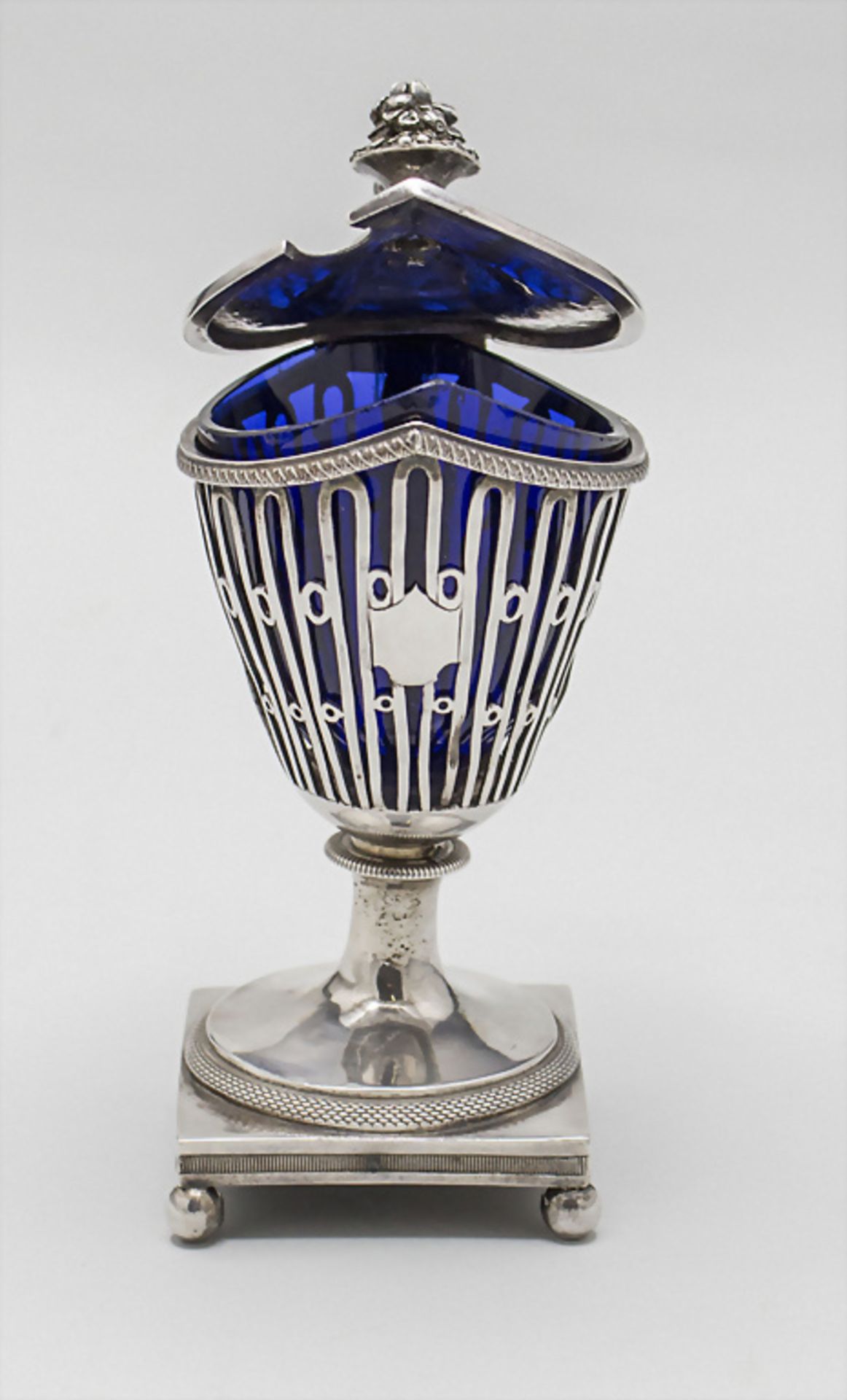 Empire Senftopf / Une moutardiere / A silver Empire mustard pot, Paris, 1798-1809 - Bild 2 aus 9