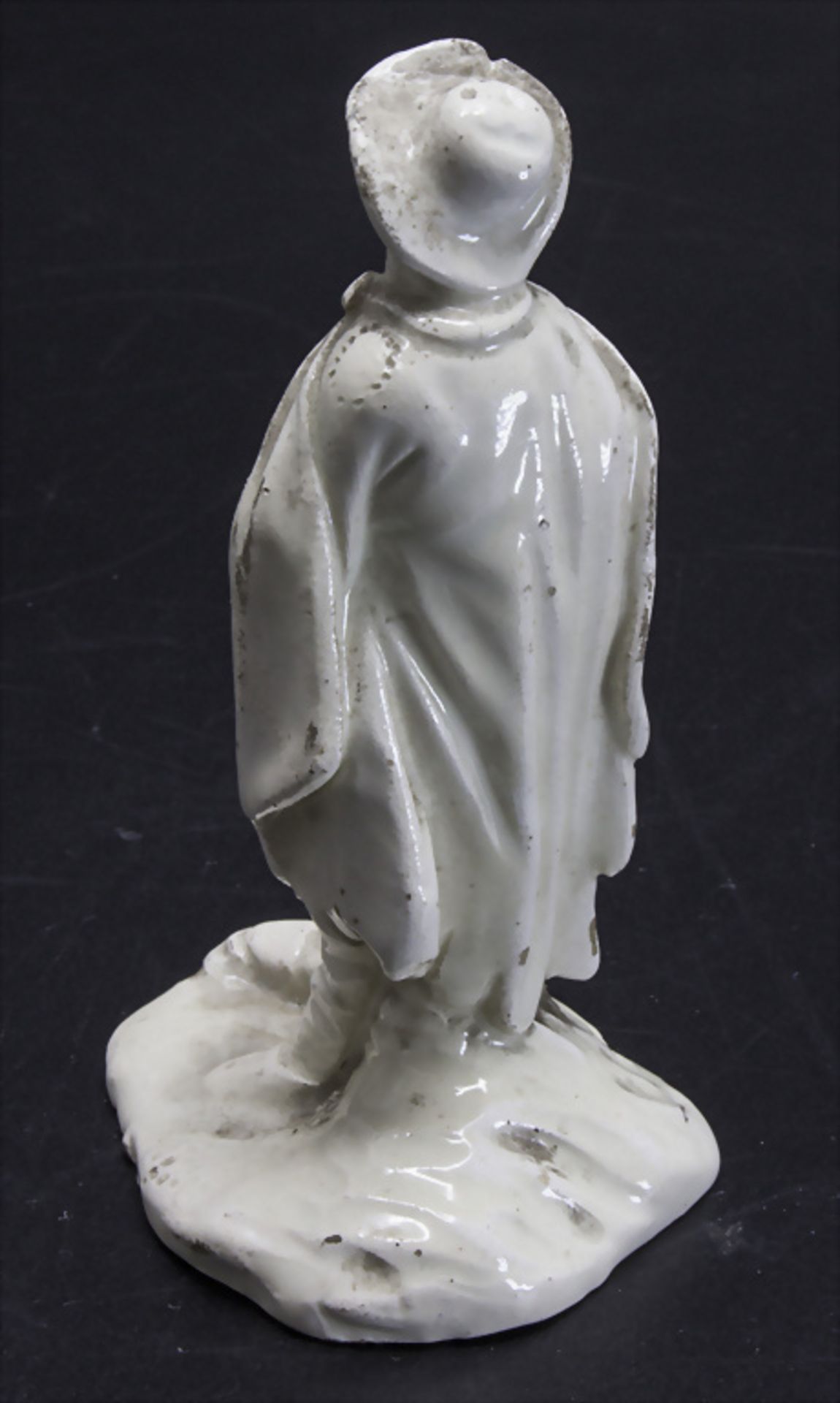 Frühe Fayence Figur eines Bauern / A faience figurine of a peasant, 18. Jh. - Image 3 of 5