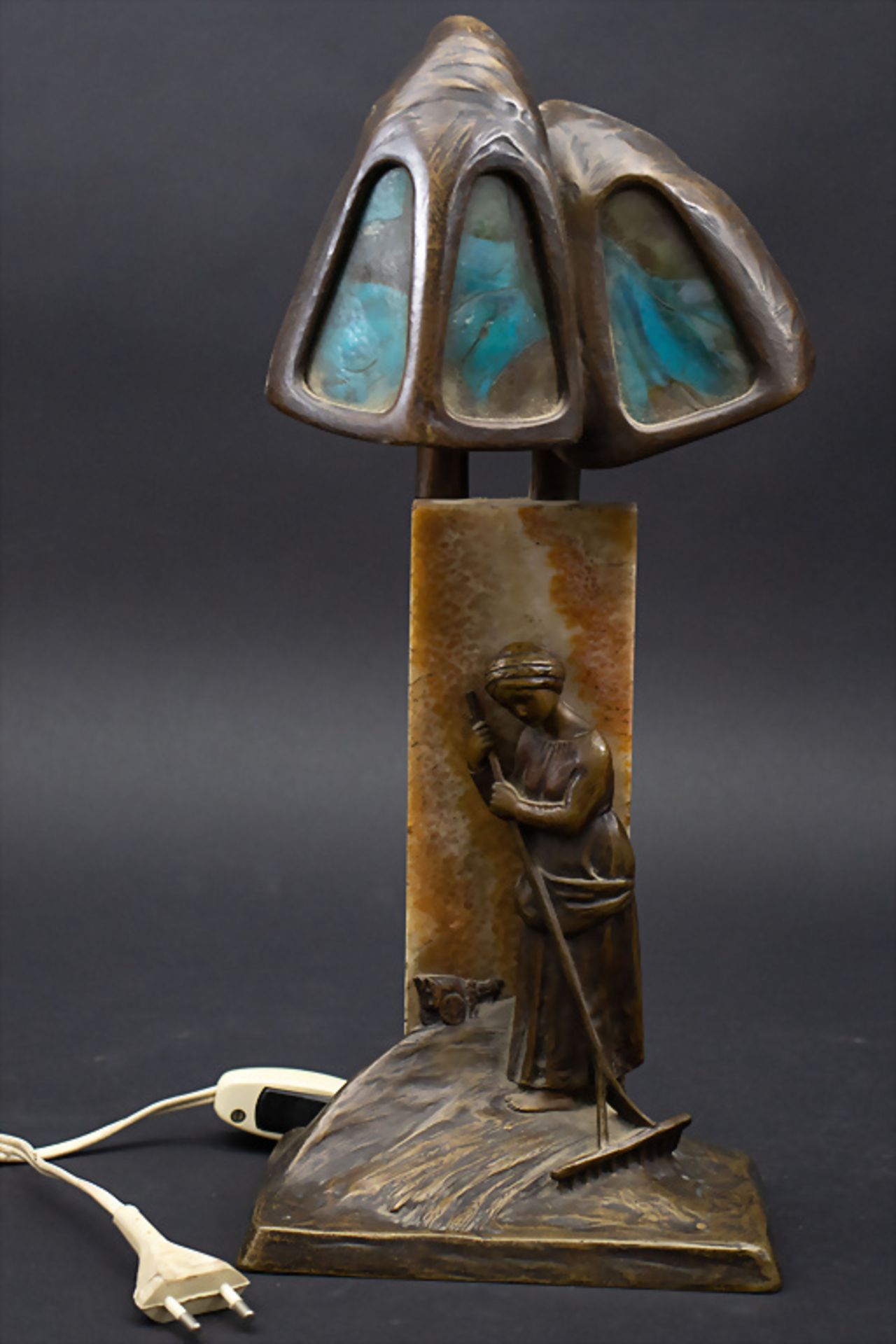 Jugendstil Tischlampe / An Art Nouveau table lamp, Peter Tereszczuk (Wybudow 1875-1963 Wien), ...