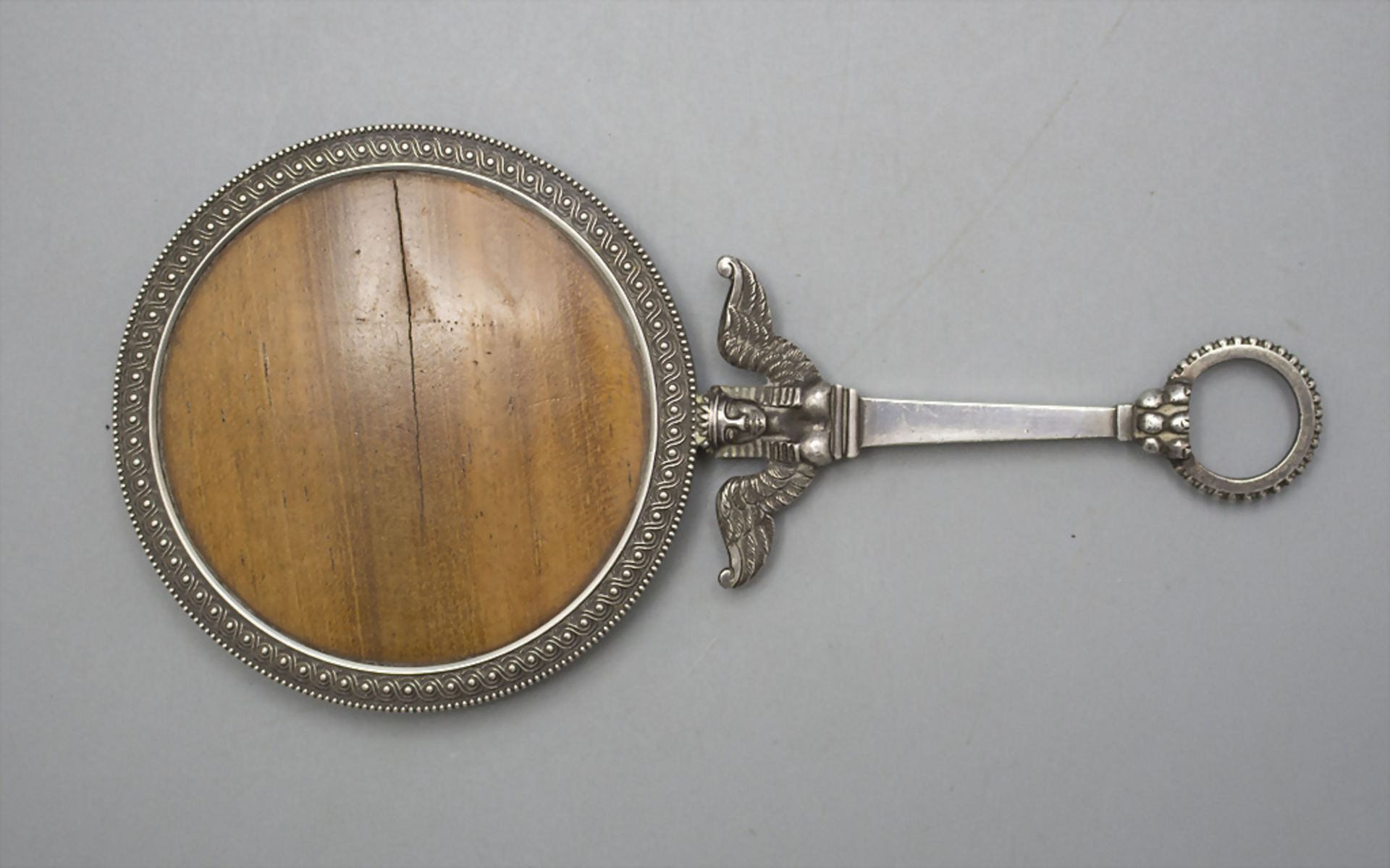 Handspiegel mit einem Sphinx / An Empire-style hand mirror with a sphinx, Maria Remy, Paris, ... - Image 2 of 4