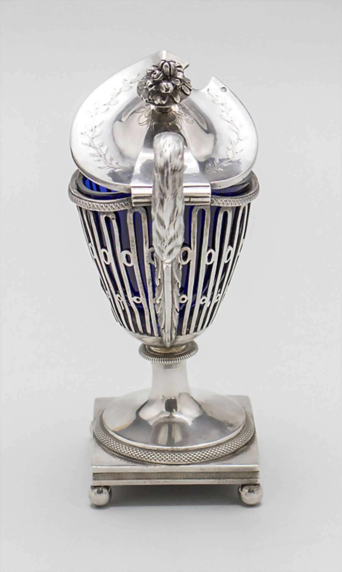 Empire Senftopf / Une moutardiere / A silver Empire mustard pot, Paris, 1798-1809 - Bild 4 aus 9