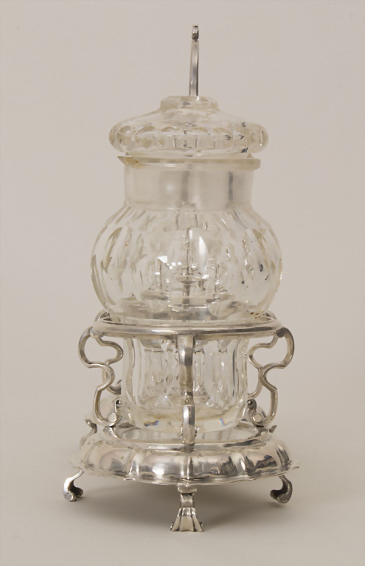 Barock Flaschenhalter / A Baroque silver cruet stand / Huiliere, Antonius Emond, Aachen, um 1760 - Image 3 of 11