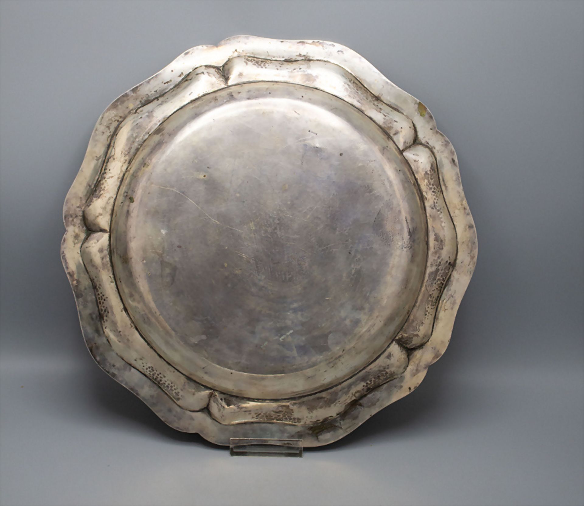 Runde Platte / A large ilver tray, Bruckmann & Söhne, Heilbronn, um 1880 - Bild 3 aus 4