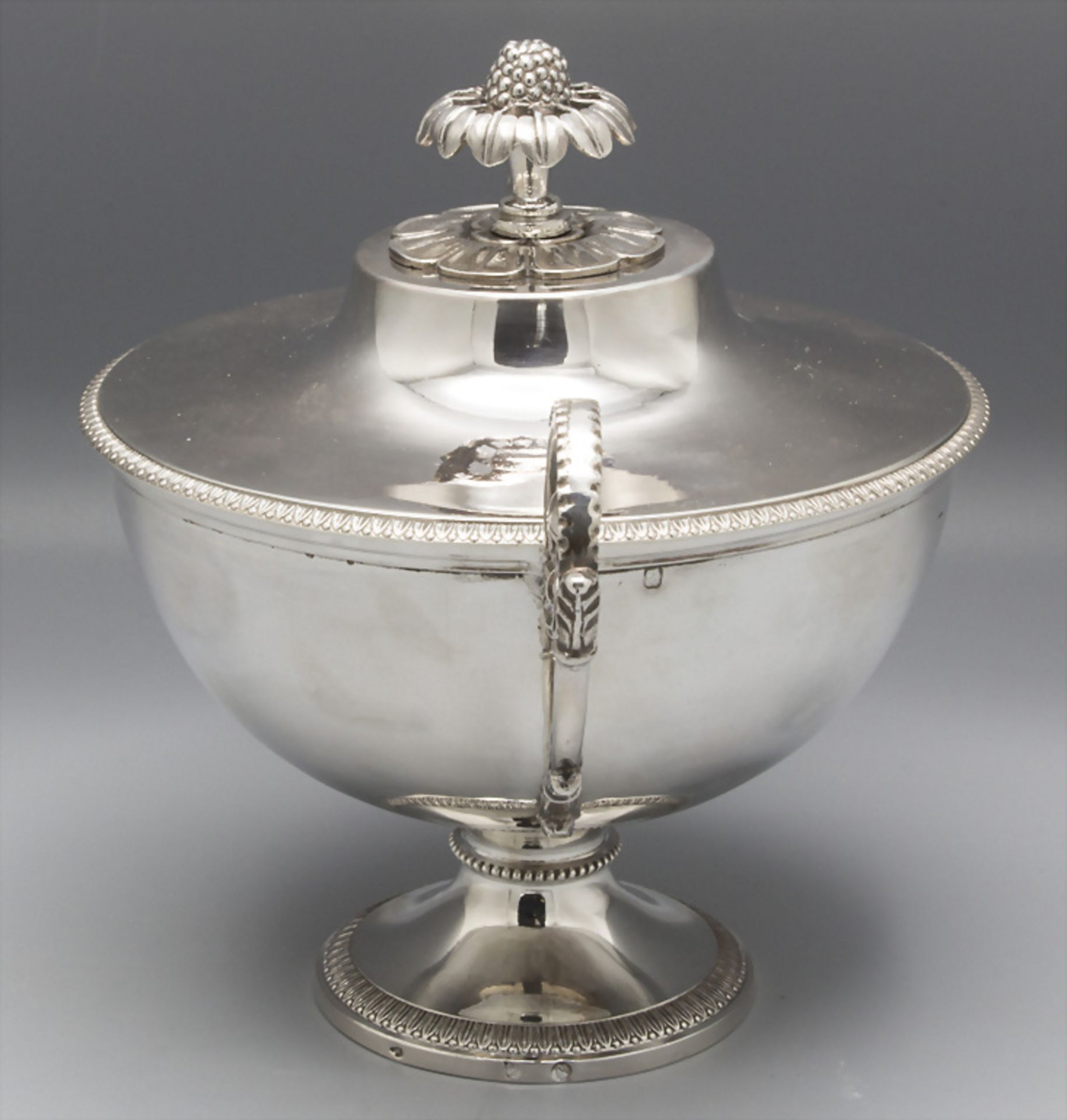 Zuckerdose Epoche Restauration / A silver sugar bowl, Charles-Marie Guidée, Paris, nach 1819 - Bild 2 aus 12