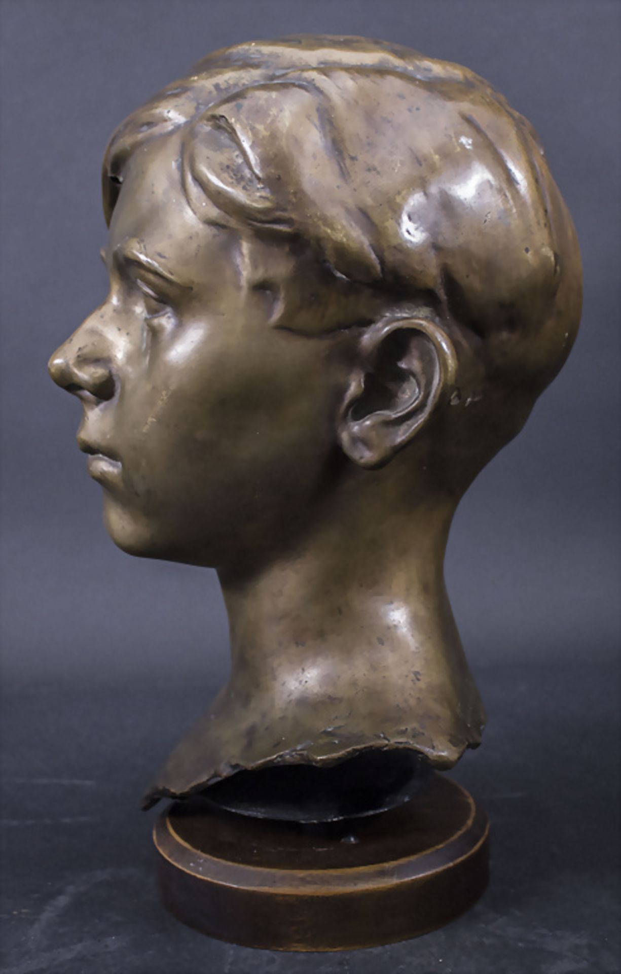 Bronzeplastik 'Knabe' / An Art Nouveau bronze sculpture of a young boy, Francois Vanczak, 1932 - Bild 5 aus 10