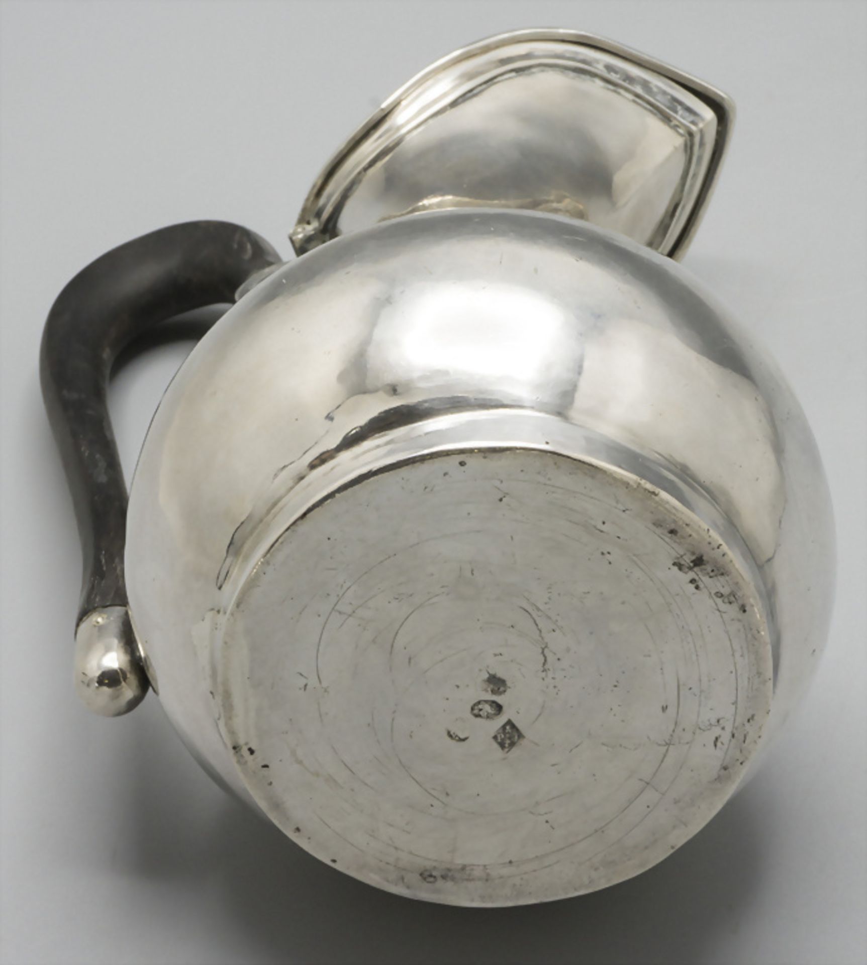 Weinkrug / A silver wine jug, Pierre Joubert, Paris, 1798-1809 - Bild 6 aus 8