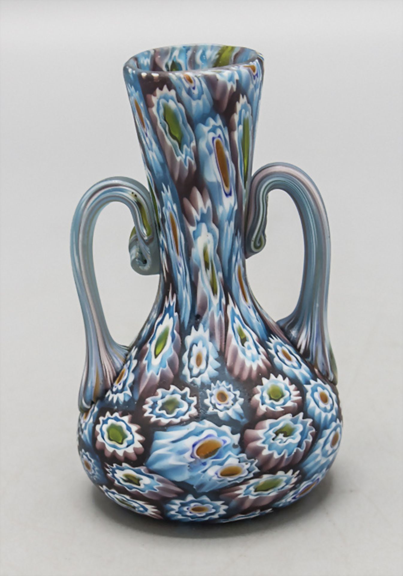 Jugendstil Miniatur-Henkelvase / An Art Nouveau miniature glass vase with handles, Fratelli ...