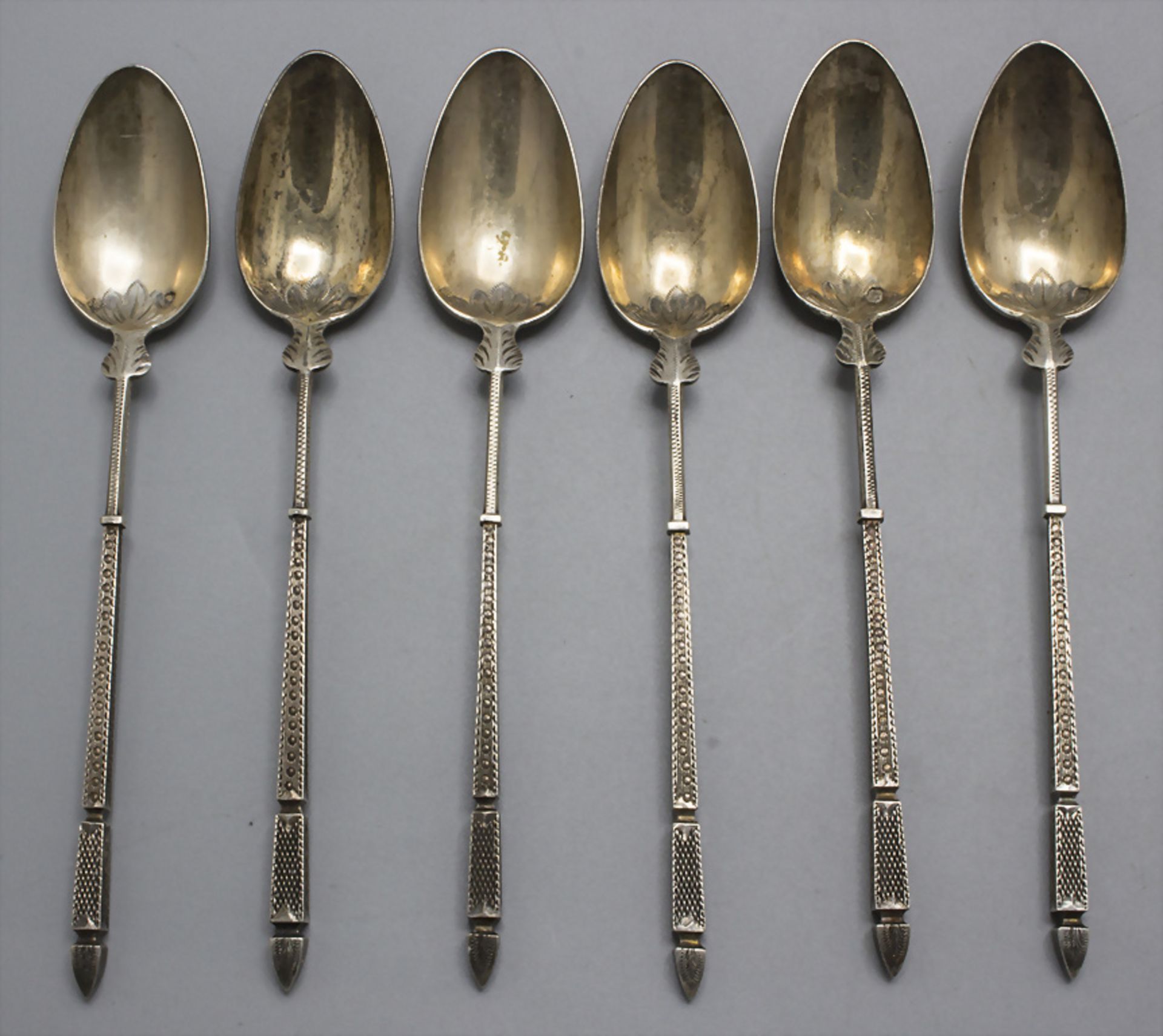 6 Konfitüren Löffel / 6 silver jam spoons / 6 cuillères à confiture en argent massif, Paris, ...