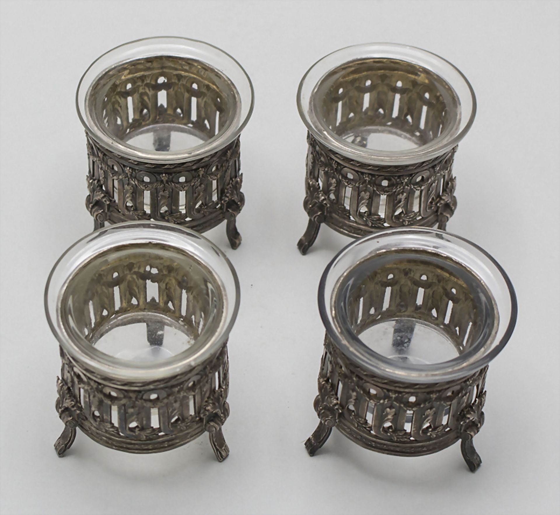 4 runde Salieren / A set of 4 salt cellars, Frankreich, um 1900