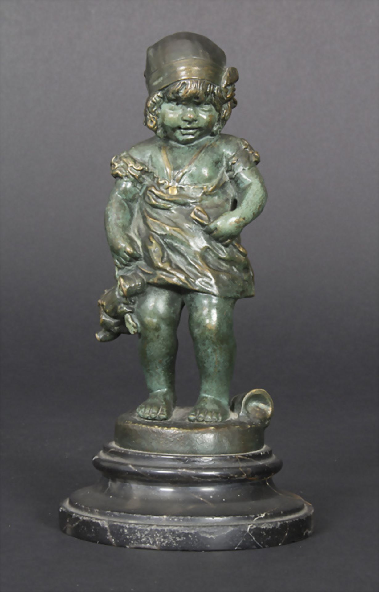 Bronzeskulptur 'Mädchen mit Puppe' / A bronze sculpture 'girl with doll', Juan CLARA AYATS ...