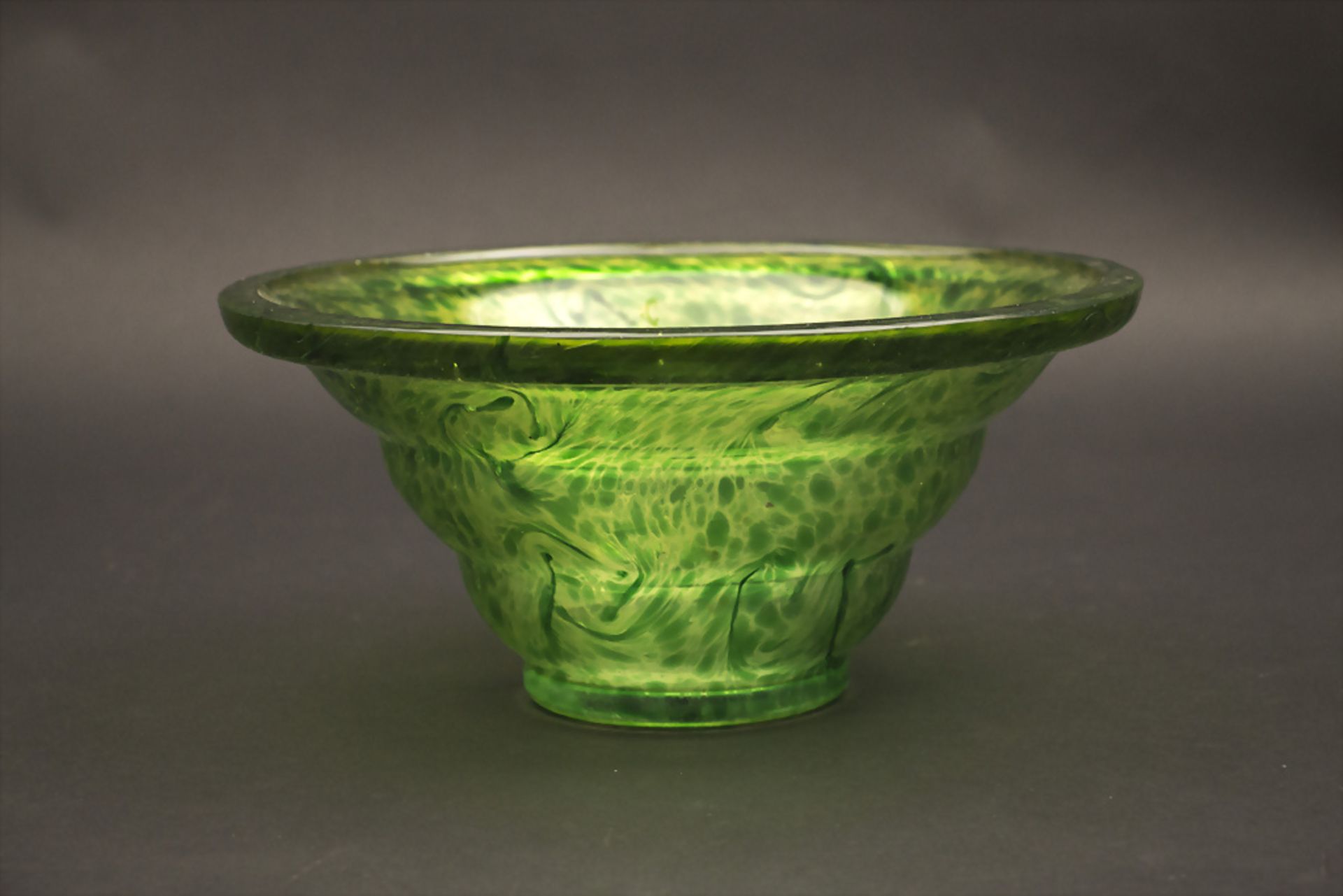 Art Déco Glasschale / An Art Deco glass bowl, Glashütte Elisabeth, um 1920