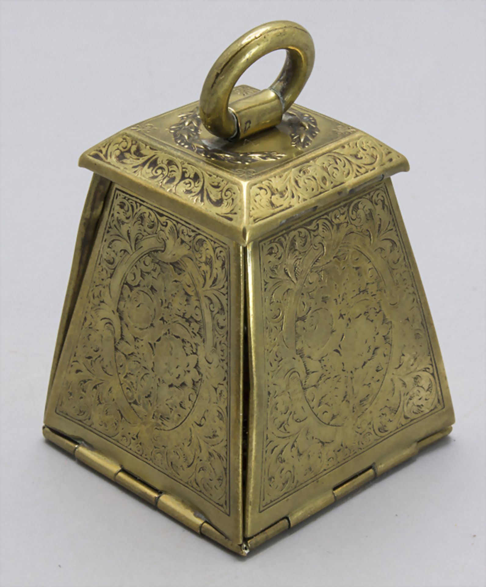 Klappbox als Nadeletui und -kissen / A rare folding brass postal weight pin cushion and needle ... - Image 2 of 9