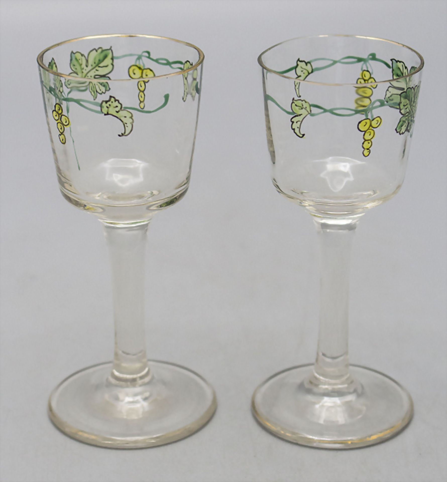 Paar Jugendstil Likörgläser mit Weinranken / A pair of Art Nouveau glasses with vine tendrils, ... - Bild 2 aus 3