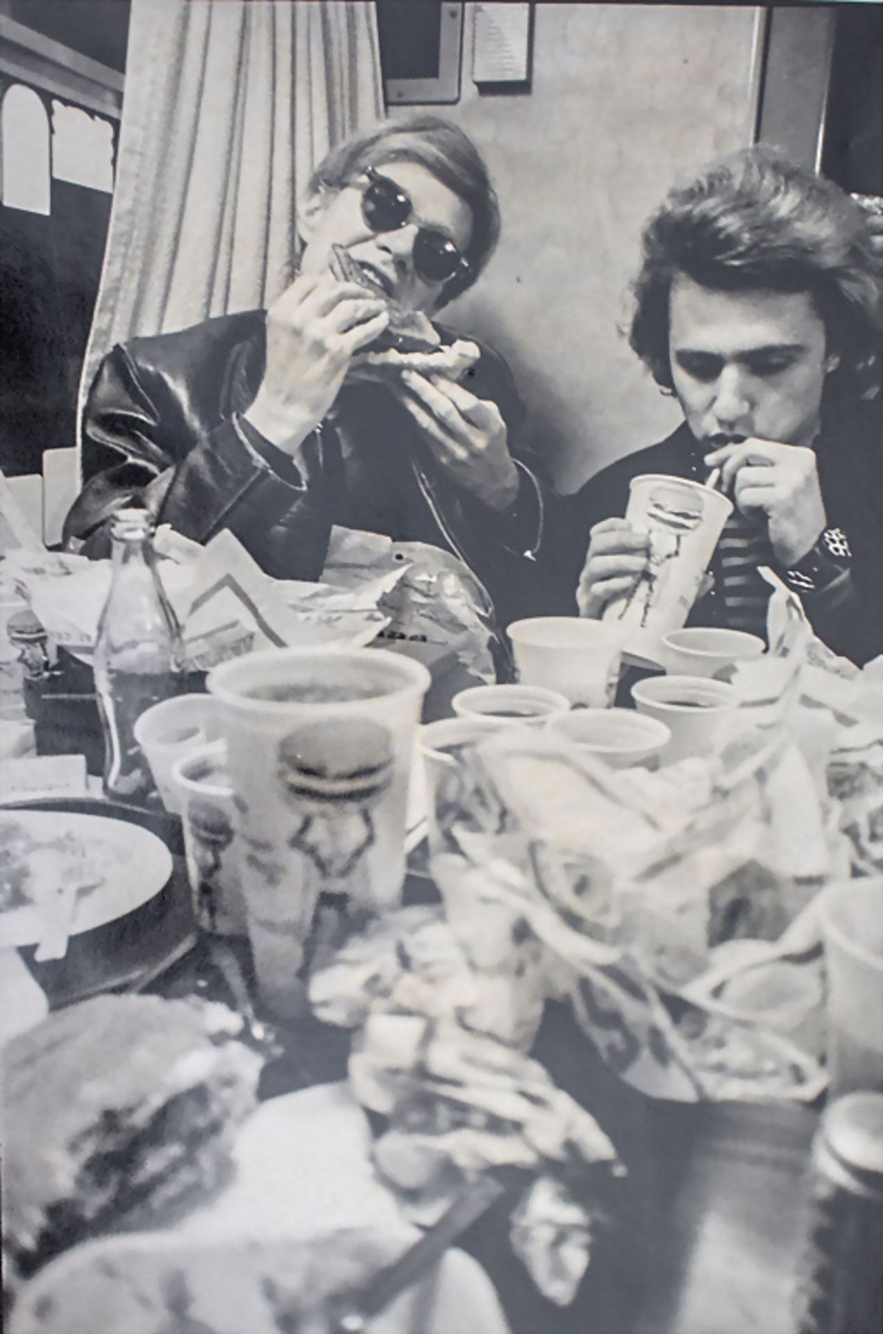 Nat Finkelstein (1933-2000), 'Fotografie von Andy Warhol in einem Schnellrestaurant', 1964 - Image 4 of 6