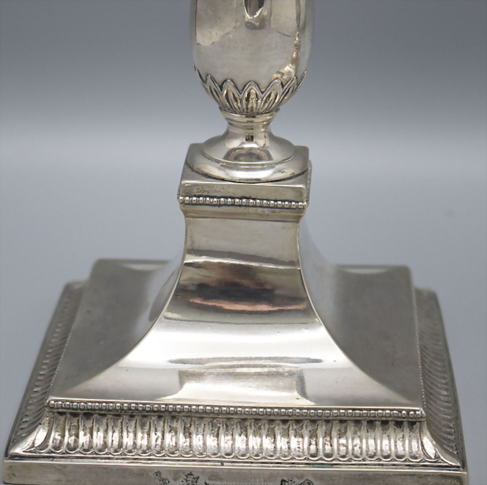 Paar Kerzenleuchter / A pair of silver candlesticks, Toussaint Winand, Liège, 1784 - Image 3 of 5