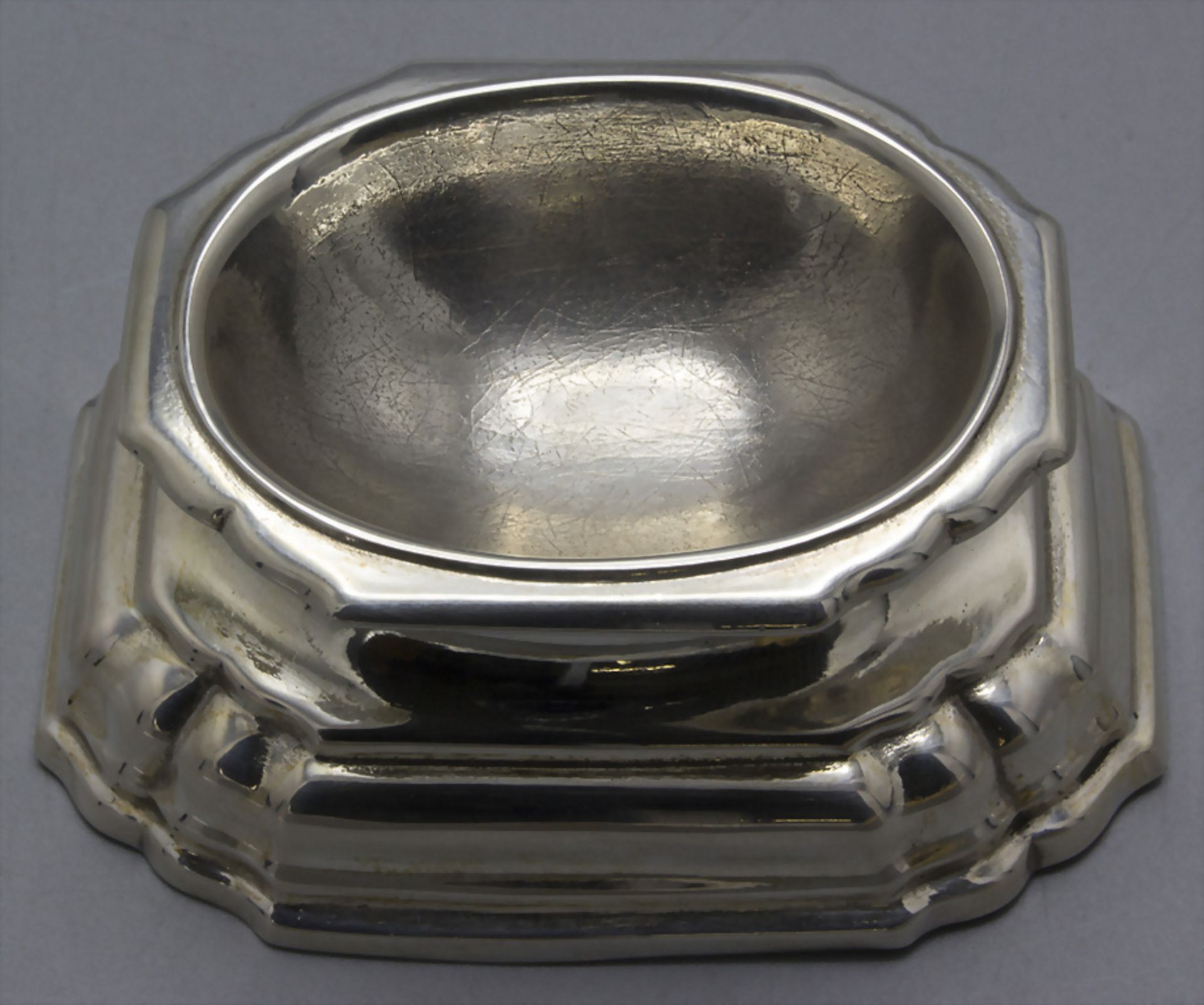 Barock Saliere / A Baroque silver salt cellar, Wien, um 1737 - Image 3 of 5