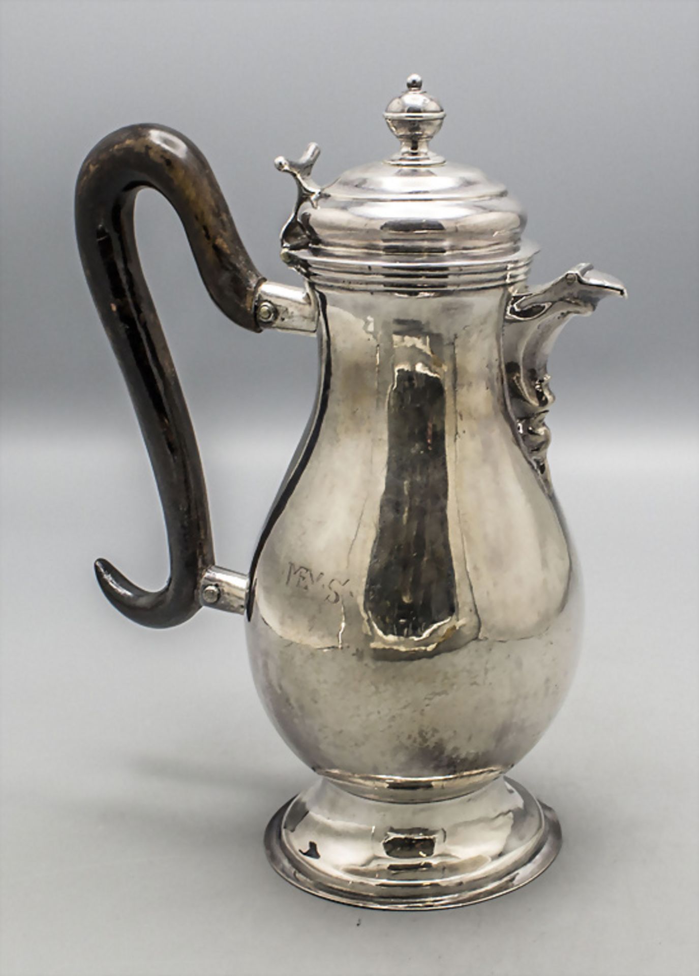 Barock Kaffeekanne / A Baroque silver coffee pot, Jac. Wilh. Kolb, Augsburg, 1768-1782 - Image 2 of 5