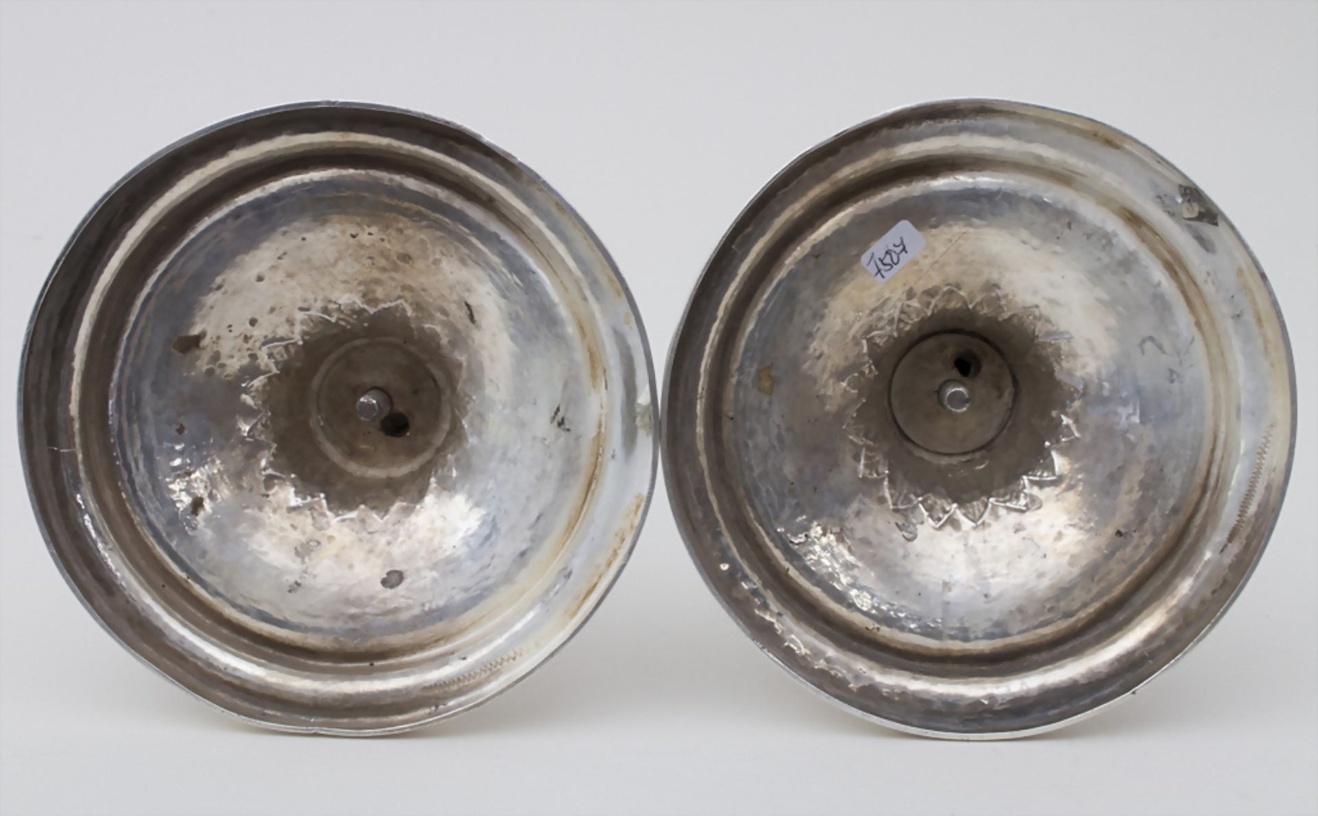 Paar Louis XVI Kerzenleuchter / A pair of Louis-seize silver candlesticks, Reus, Katalonien, ... - Image 3 of 4