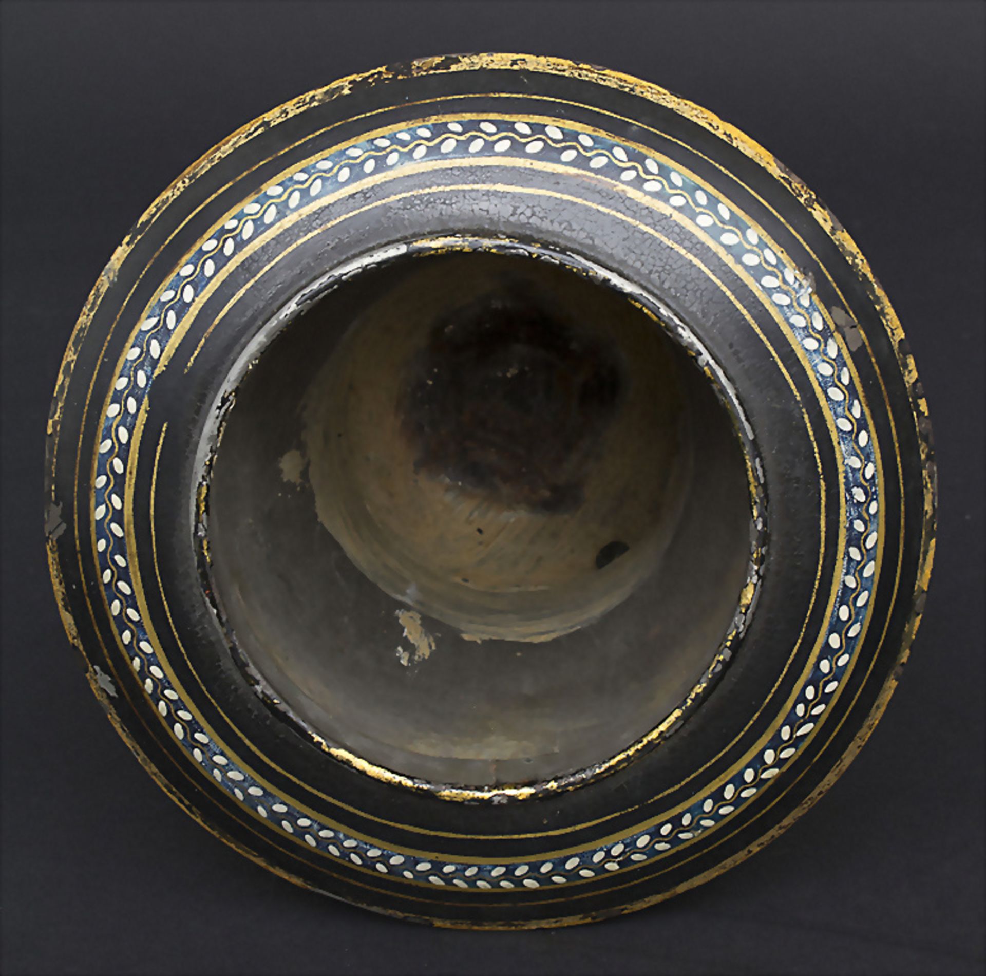 Kratervase mit Blumenmalerei / en tôle peinte / An urn shaped vase, 19. Jh. - Image 7 of 8