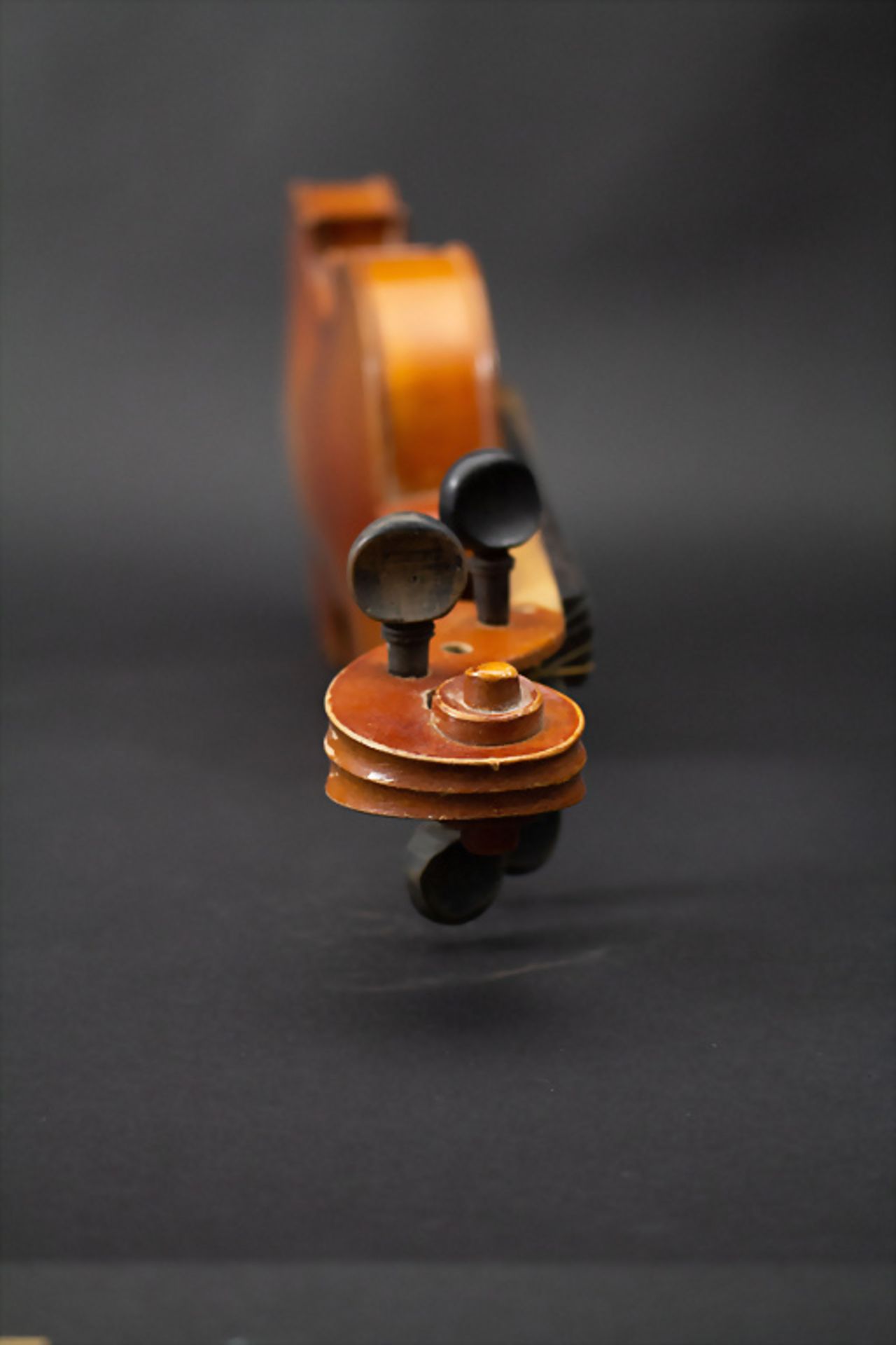 Violine / A violin, deutsch, um 1950 - Image 7 of 7