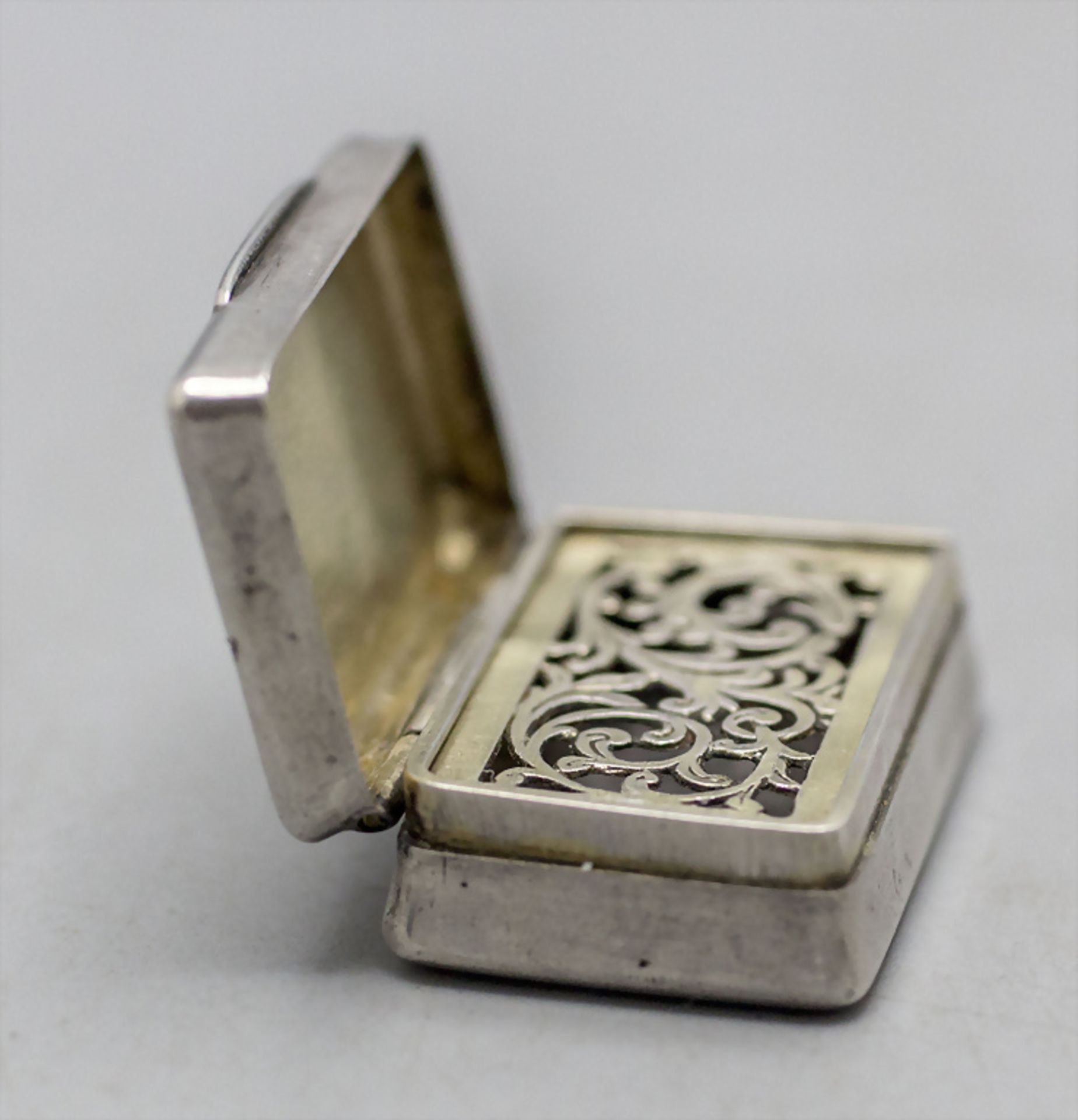 Riechsalzdose / A silver vinaigrette, wohl England, 19. Jh. - Image 3 of 4