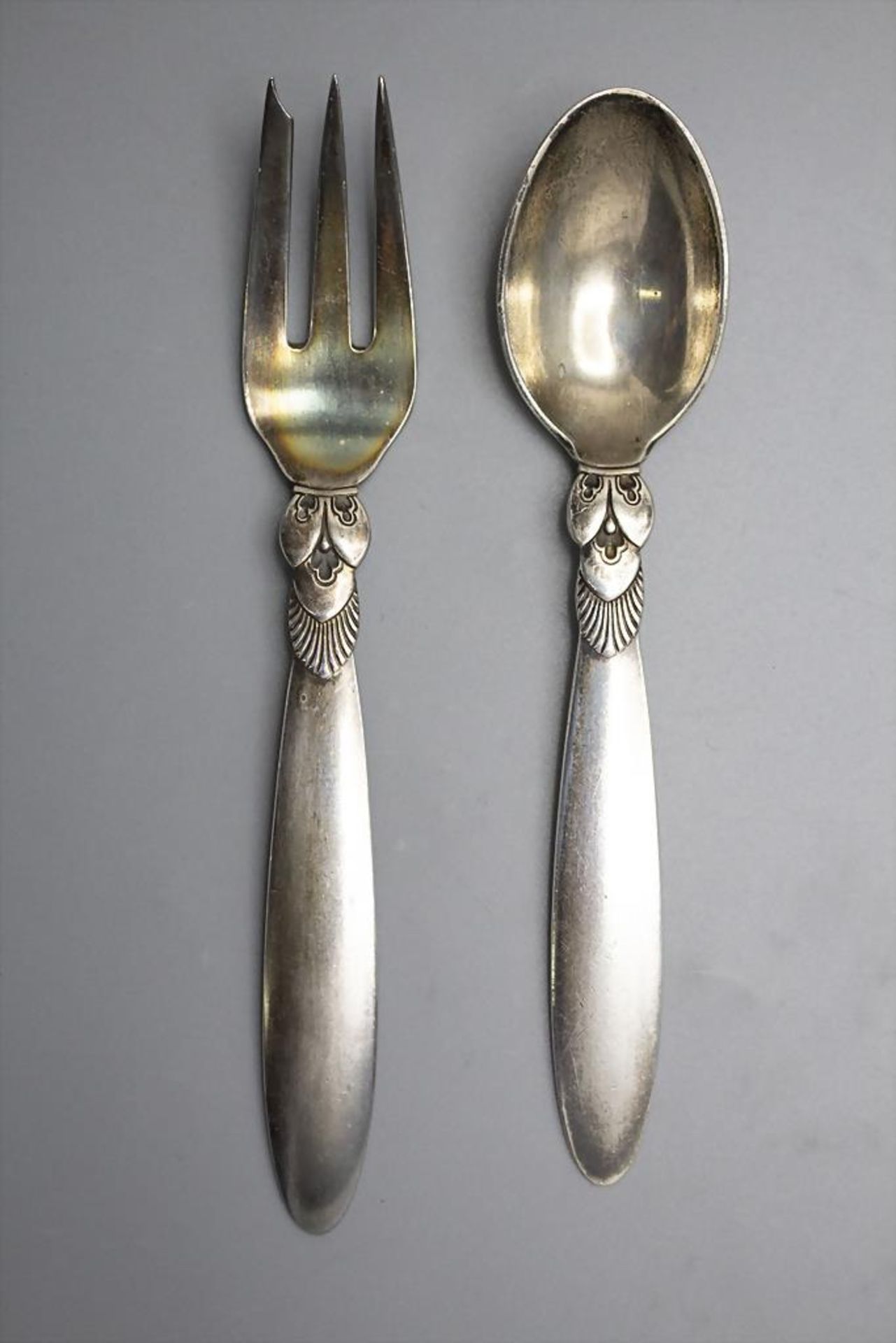 Kuchengabel und Kaffeelöffel 'Kaktus' / A Sterling silver cake fork and a coffee spoon ...