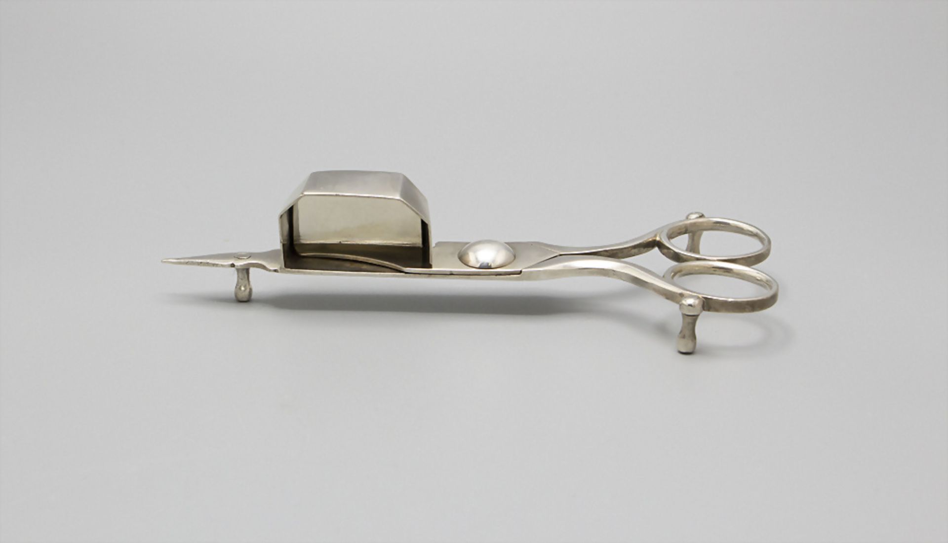 Dochtschere / A silver wick scissors / Giergl d.Ä, Aloysius, Budapest, 1833