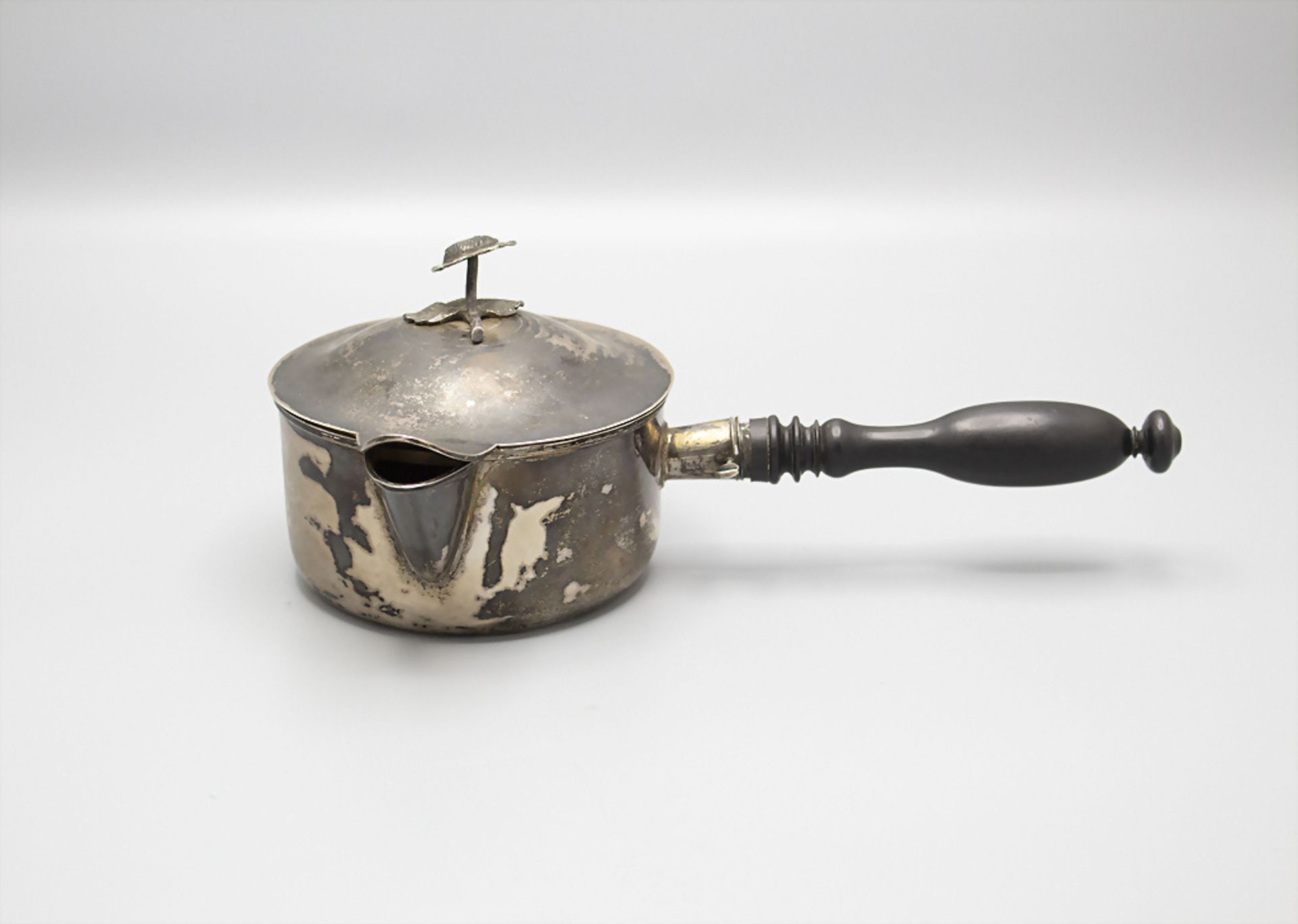 Kasserolle mit Deckel / A silver casserole / A silver saucepan with lid, Johann Gottfried ... - Image 2 of 8