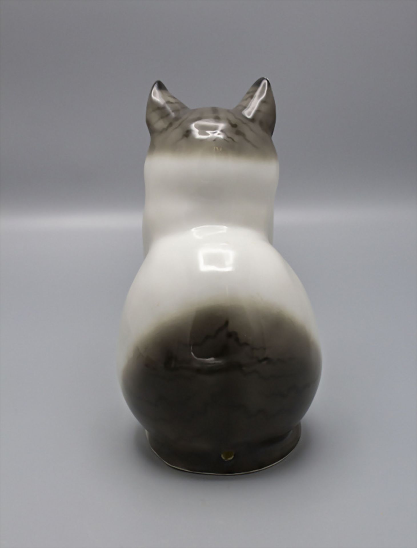 Sitzende Katze als Rauchverzehrer / A sitting cat as a lamp, E. Pfeffer, Gotha, um 1930 - Bild 3 aus 6