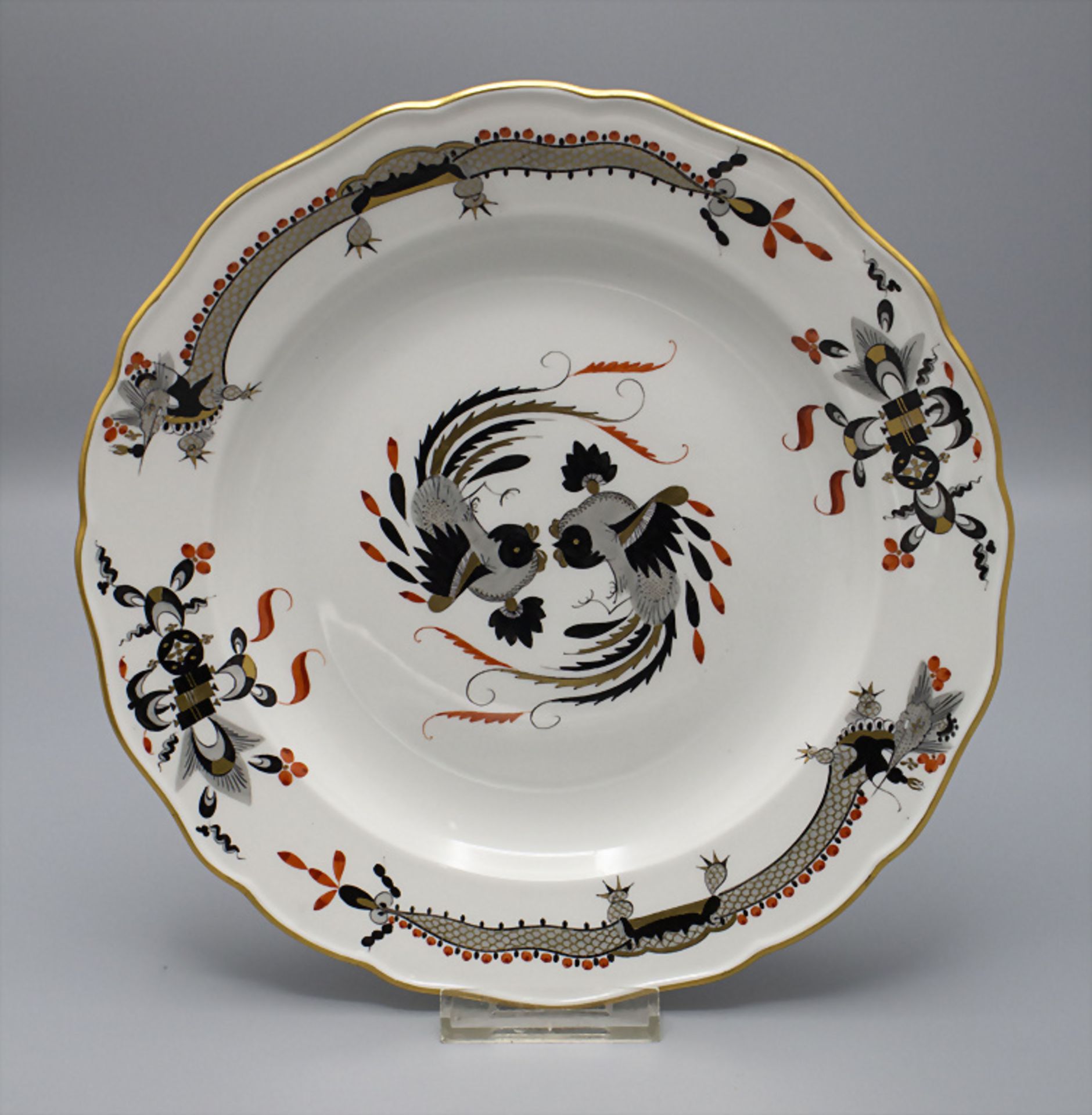 Speiseteller 'Reicher Drache' / A dinner plate with 'Rich Dragon' decor, Meissen, Ende 19. Jh.