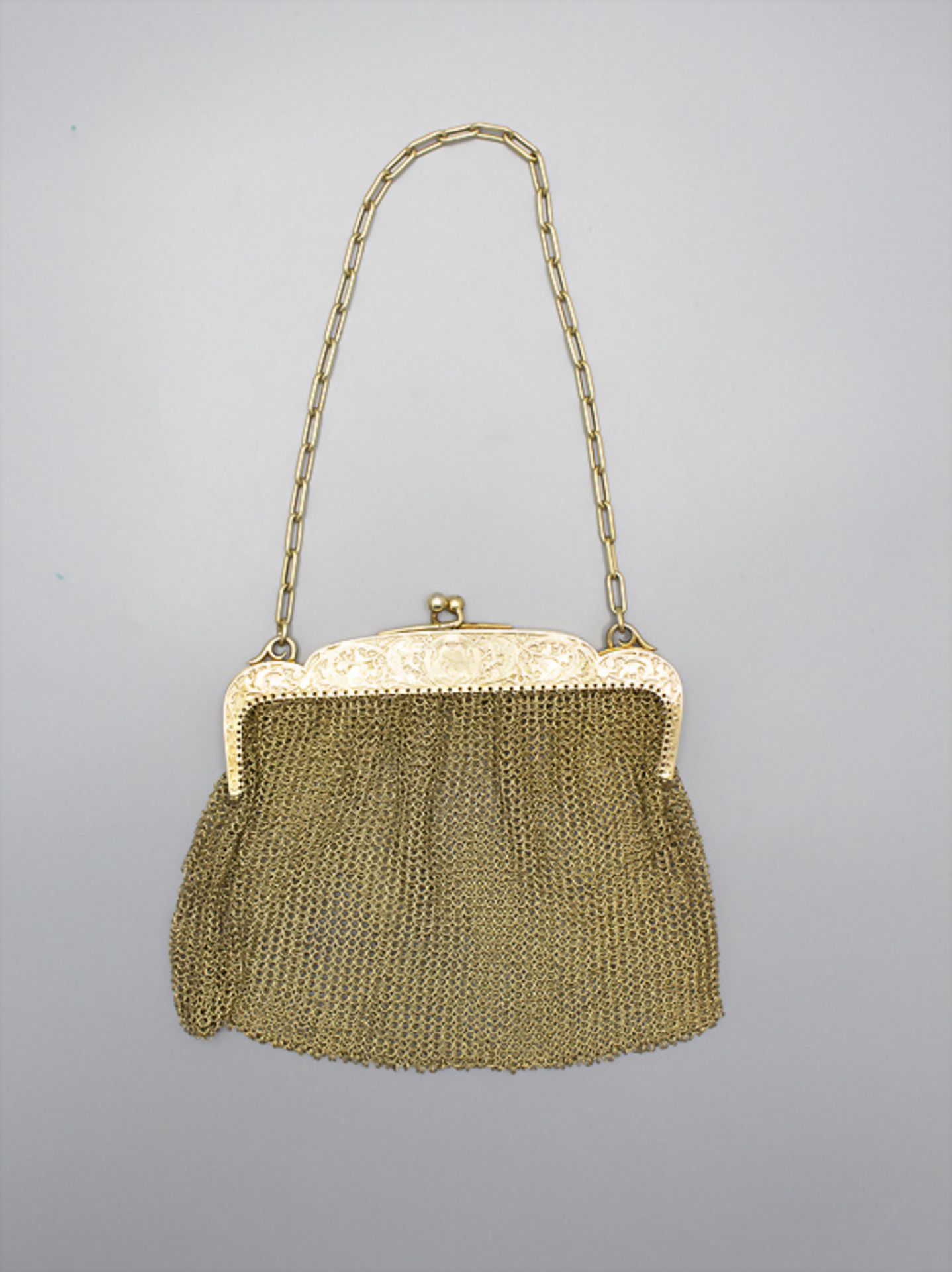 Goldene Abendtasche / Kettentasche / A gilt silver evening bag, Frankreich, um 1890