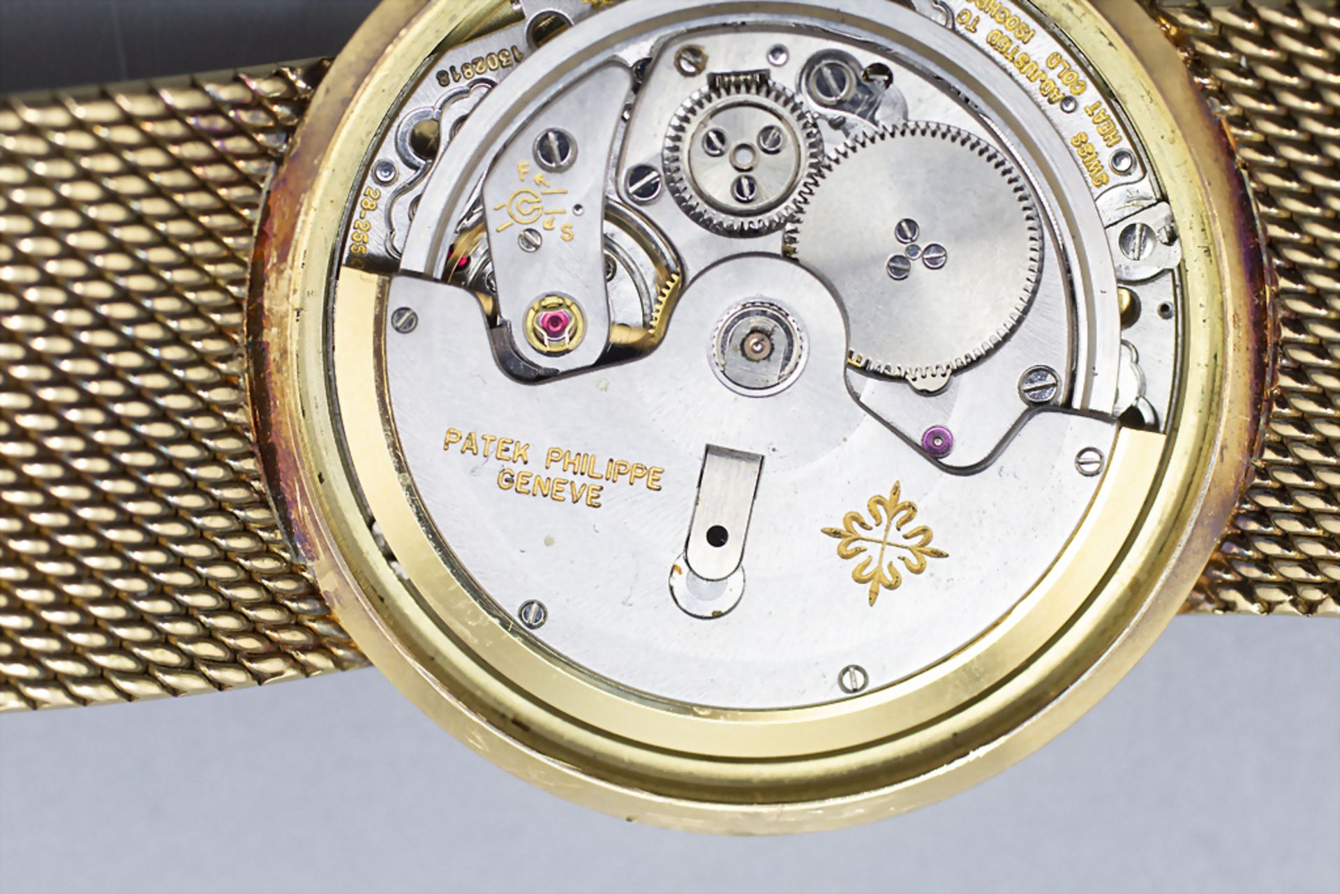 Herrenarmbanduhr / A men's 18 ct gold wristwatch, Patek Philippe, Swiss / Schweiz, um 1972 - Image 7 of 15