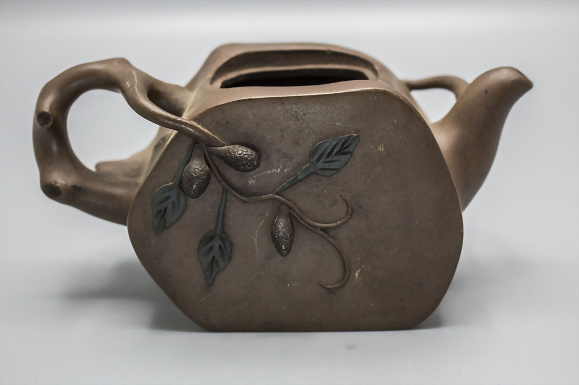 Zwei Teekännchen / Two ceramic teapots, China, 20. Jh. - Bild 9 aus 10