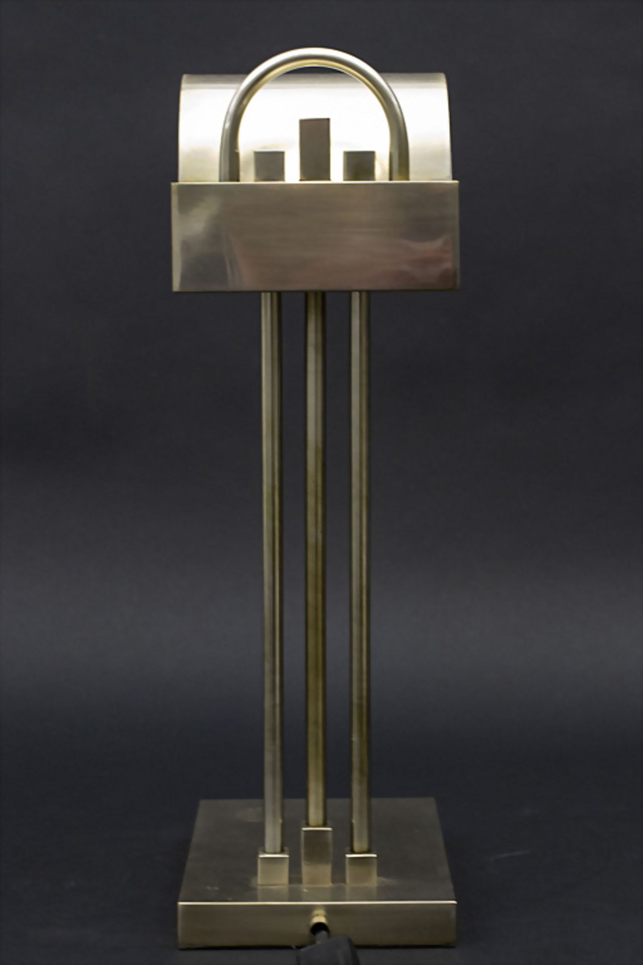 Bauhaus-Design Tischlampe / A desk lamp, Entwurf um 1925 - Bild 2 aus 5