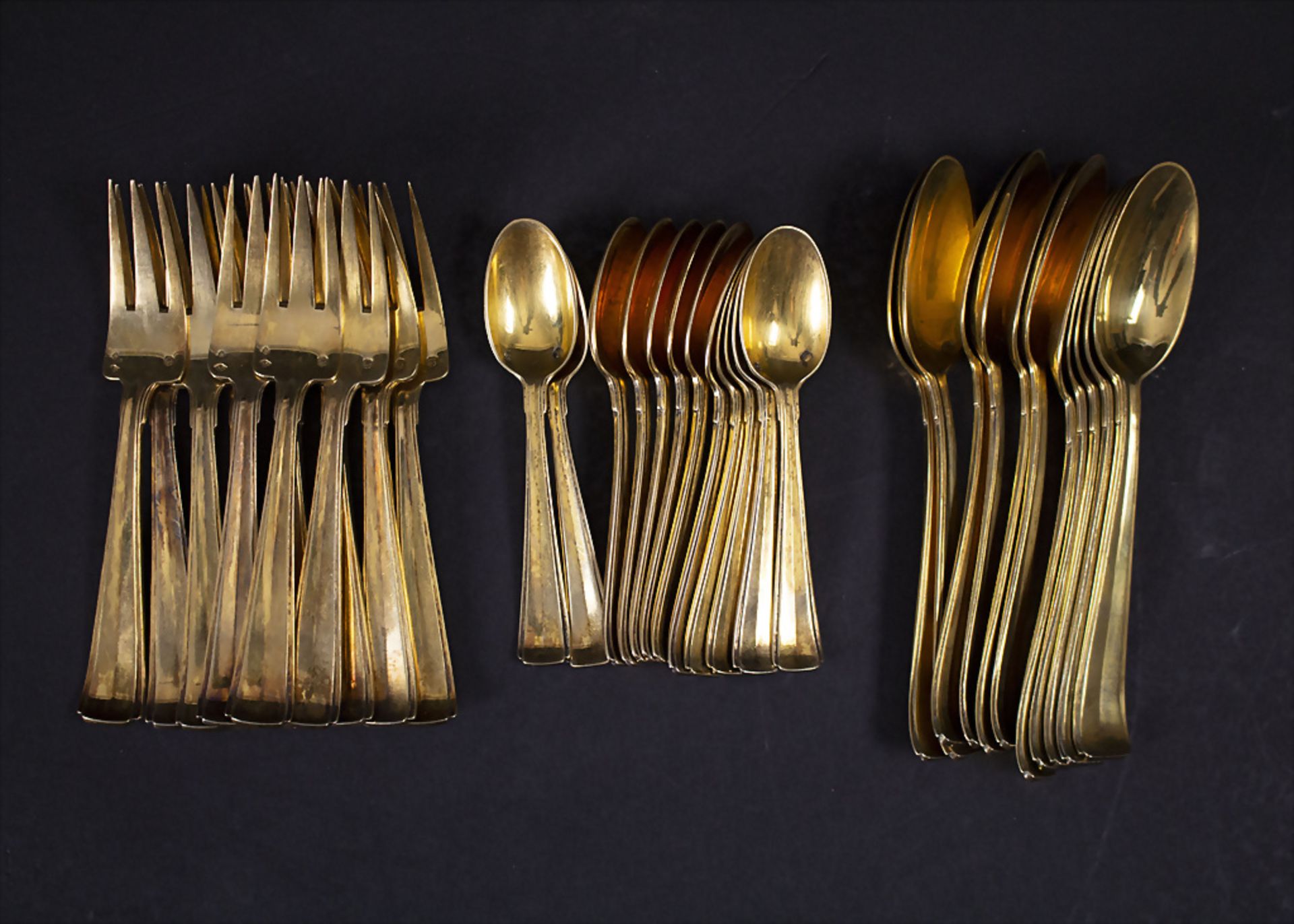 34 tlg. Silber-Besteck / 34 pieces of silver cutlery, Orfèvre Christofle, Paris, 20. Jh.
