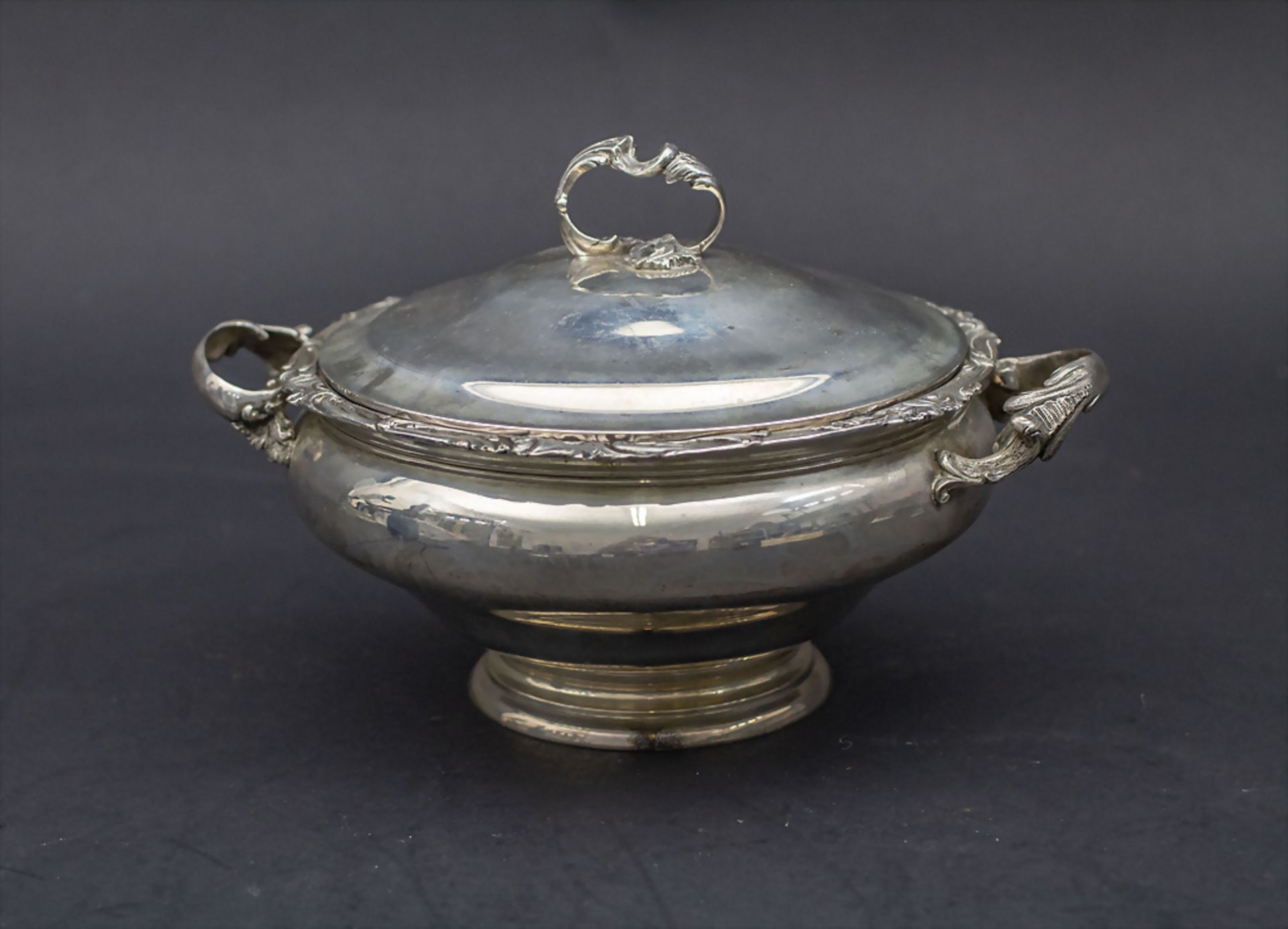 Deckelterrine / A covered silver tureen / Légumier en argent, Delheid Frères, ... - Image 2 of 5