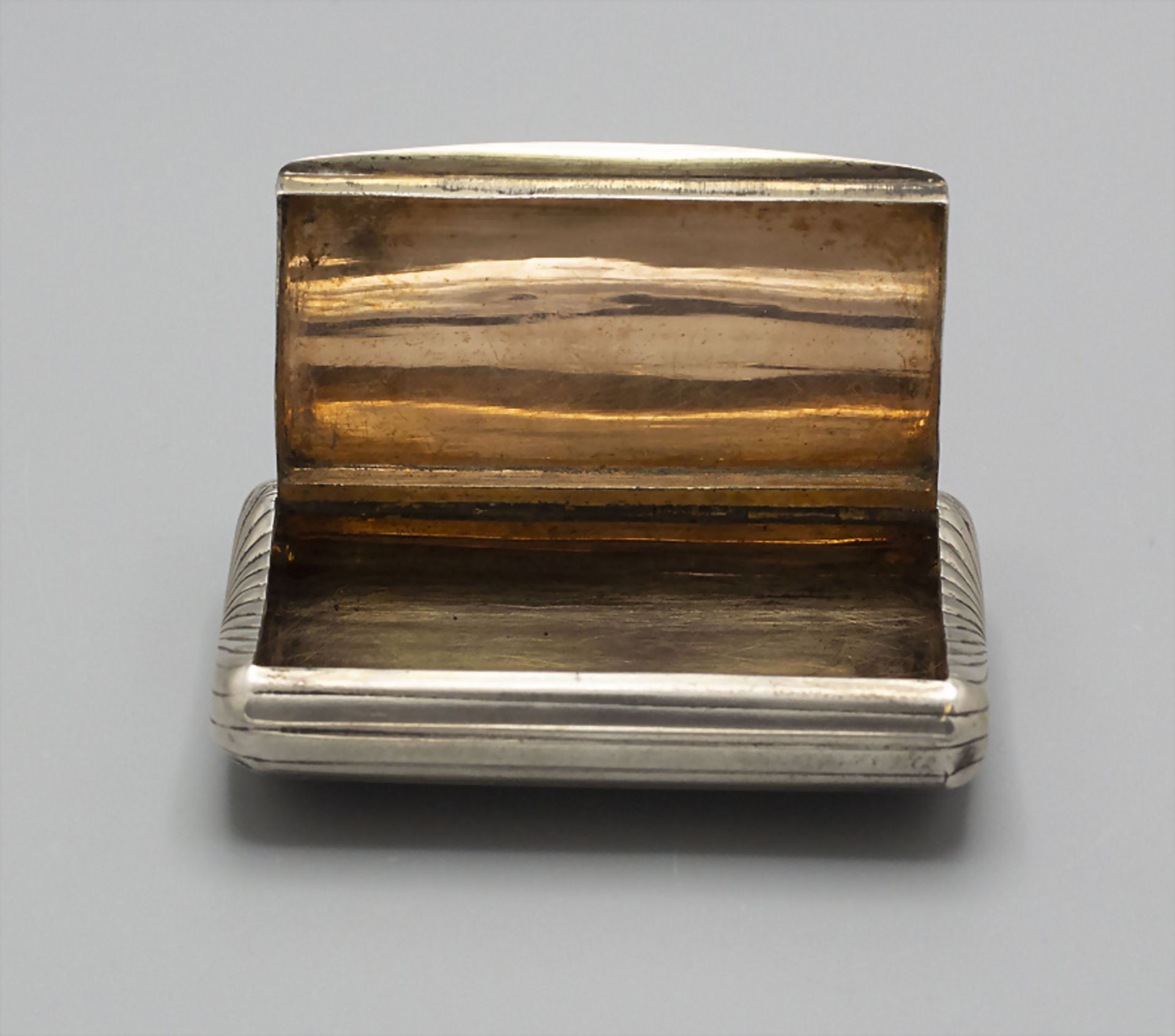 Tabatiere / Schnupftabakdose / A silver snuff box, Désirée-Toussaint Legrand, Paris, 1819-34 - Image 3 of 5