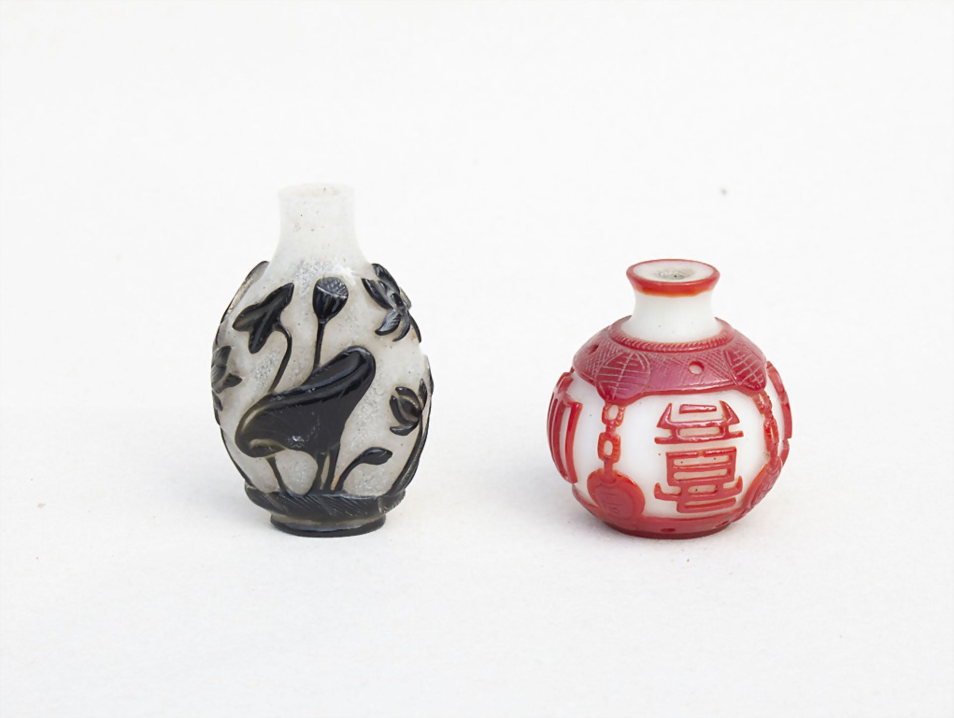 Zwei Glas Schnupftabak Fläschchen / Two glass snuff bottles, China, Qing-Zeit, Beginn 20. Jh.