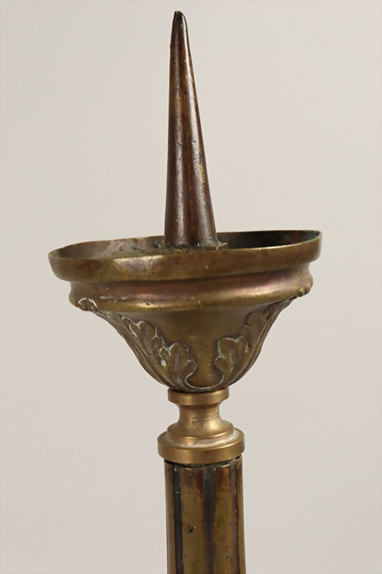 Louis Seize / Klassizismus Altarleuchter / An altar candle holder, deutsch, um 1780 - Bild 4 aus 6