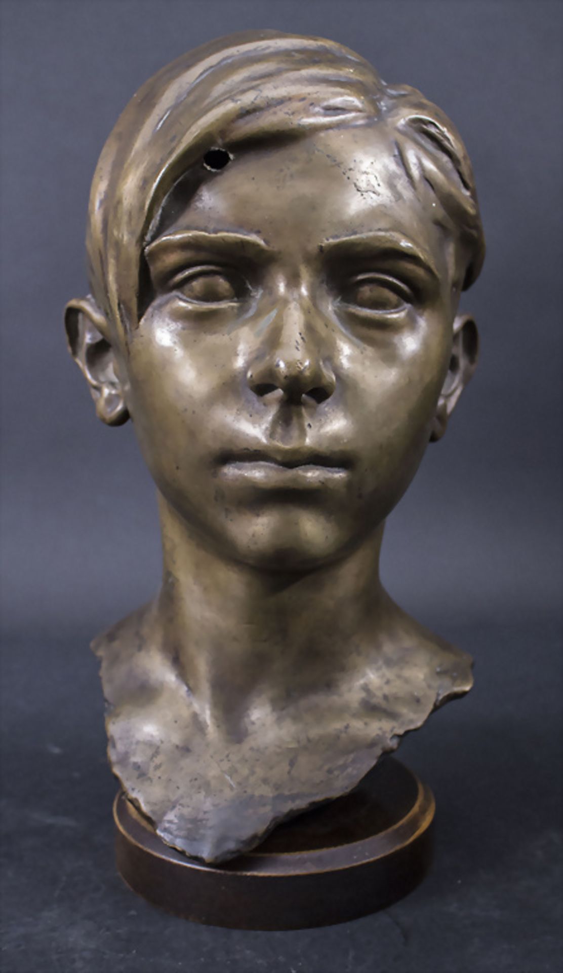 Bronzeplastik 'Knabe' / An Art Nouveau bronze sculpture of a young boy, Francois Vanczak, 1932