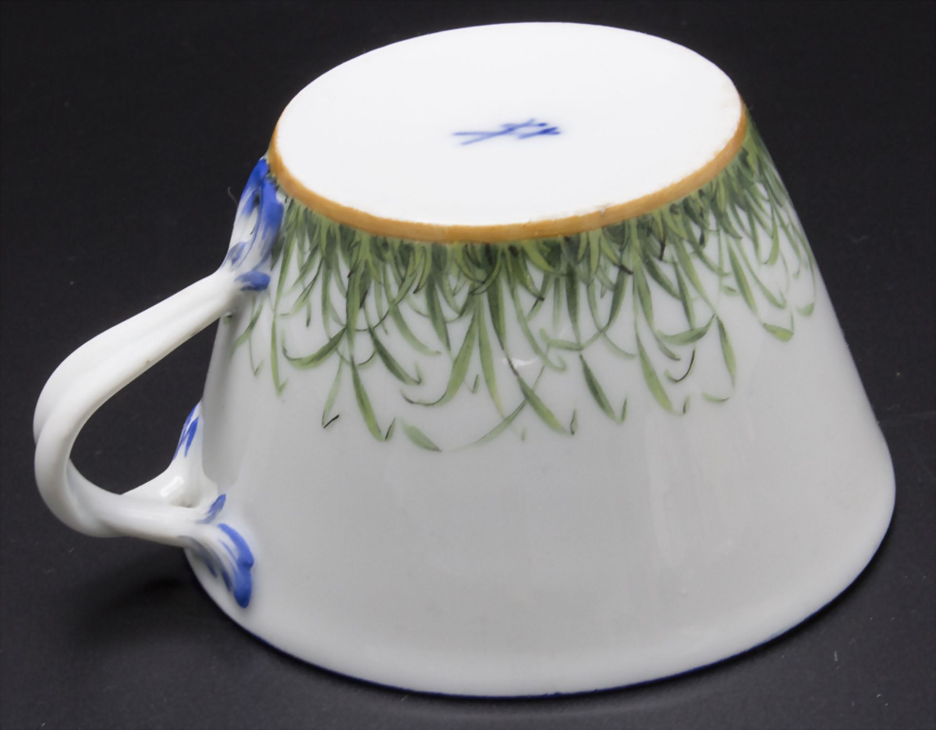 Tasse und UT mit Monogramm / A cup with saucer with monogram, Meissen, Anfang 19. Jh. - Bild 5 aus 9