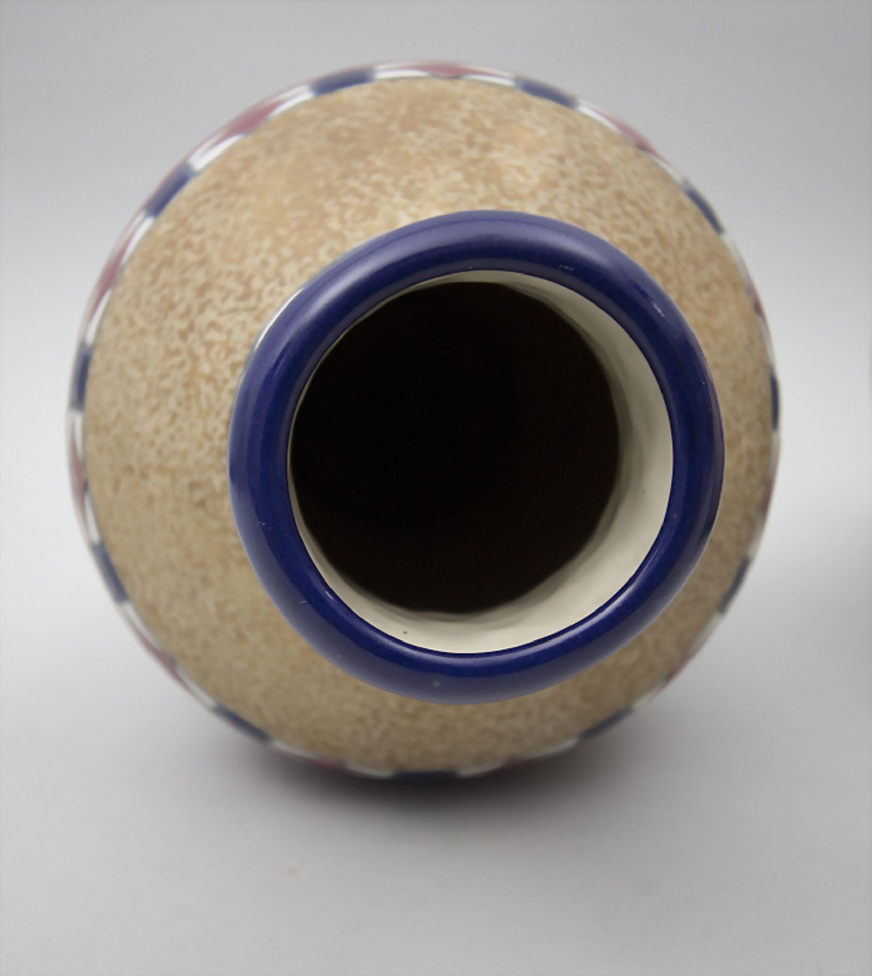 Paar große Art Déco Keramik Ziervasen / A pair of large Art Deco ceramic vases, Riessner, ... - Bild 4 aus 5