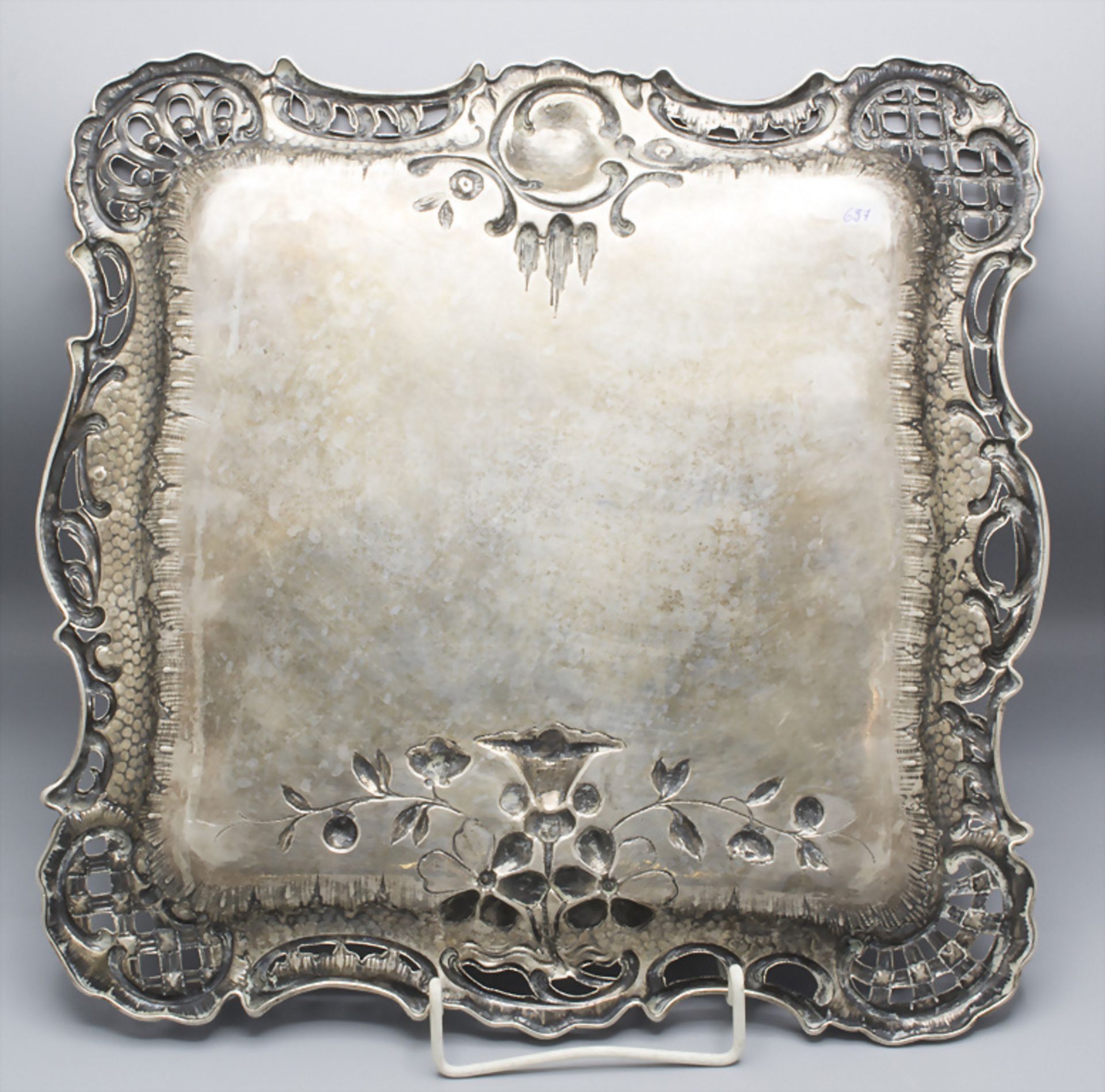 Tablett / Plateau en argent massif / A silver tray, E. Fleischmann, Wien, nach 1868 - Bild 4 aus 5