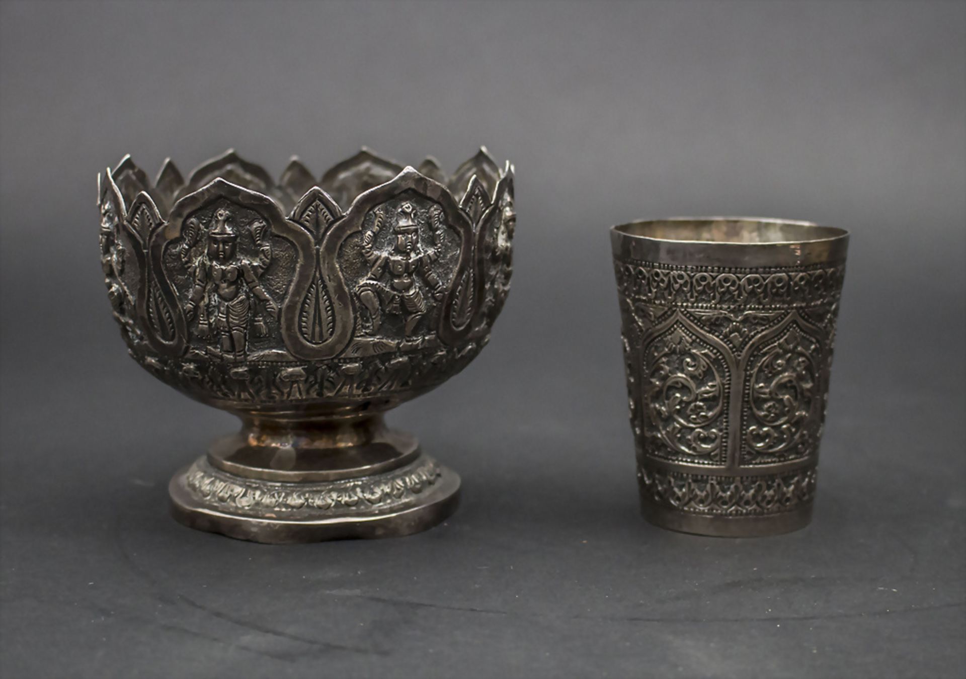 Silber Lotusschale und Becher / A silver lotus bowl and beaker, Thailand - Image 2 of 6