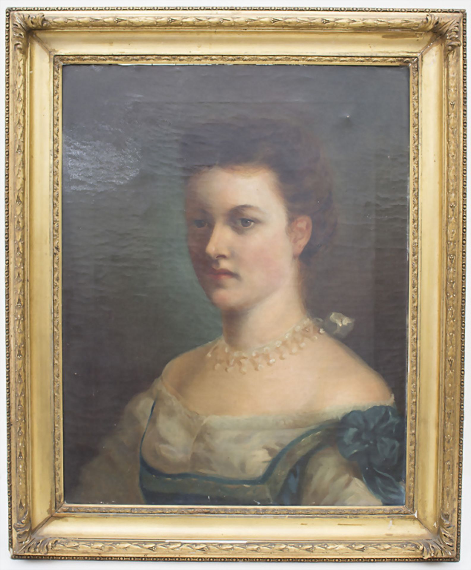 Künstler des 19. Jh., 'Porträt einer jungen Dame' / 'A portrait of a young lady' - Bild 2 aus 4