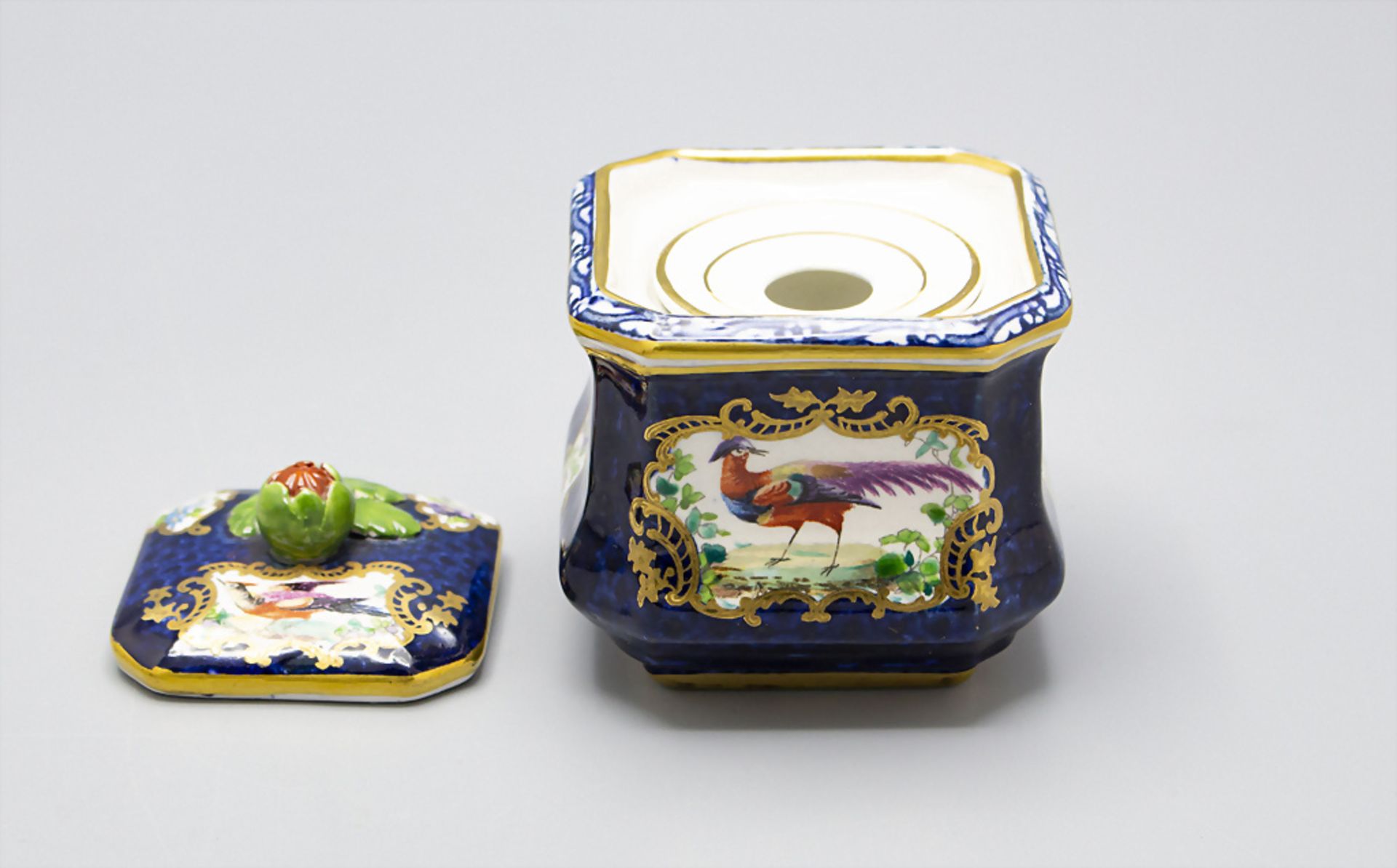 Tintenfass und Schale mit feiner Vogelmalerei / An inkwell and plate with golden pheasants, ... - Bild 10 aus 11