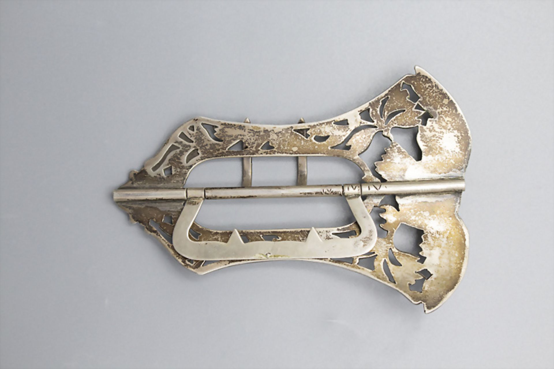 Jugendstil Silber Gürtelschließe mit Adler / An Art Nouveau silver belt buckle with an eagle, ... - Image 2 of 3