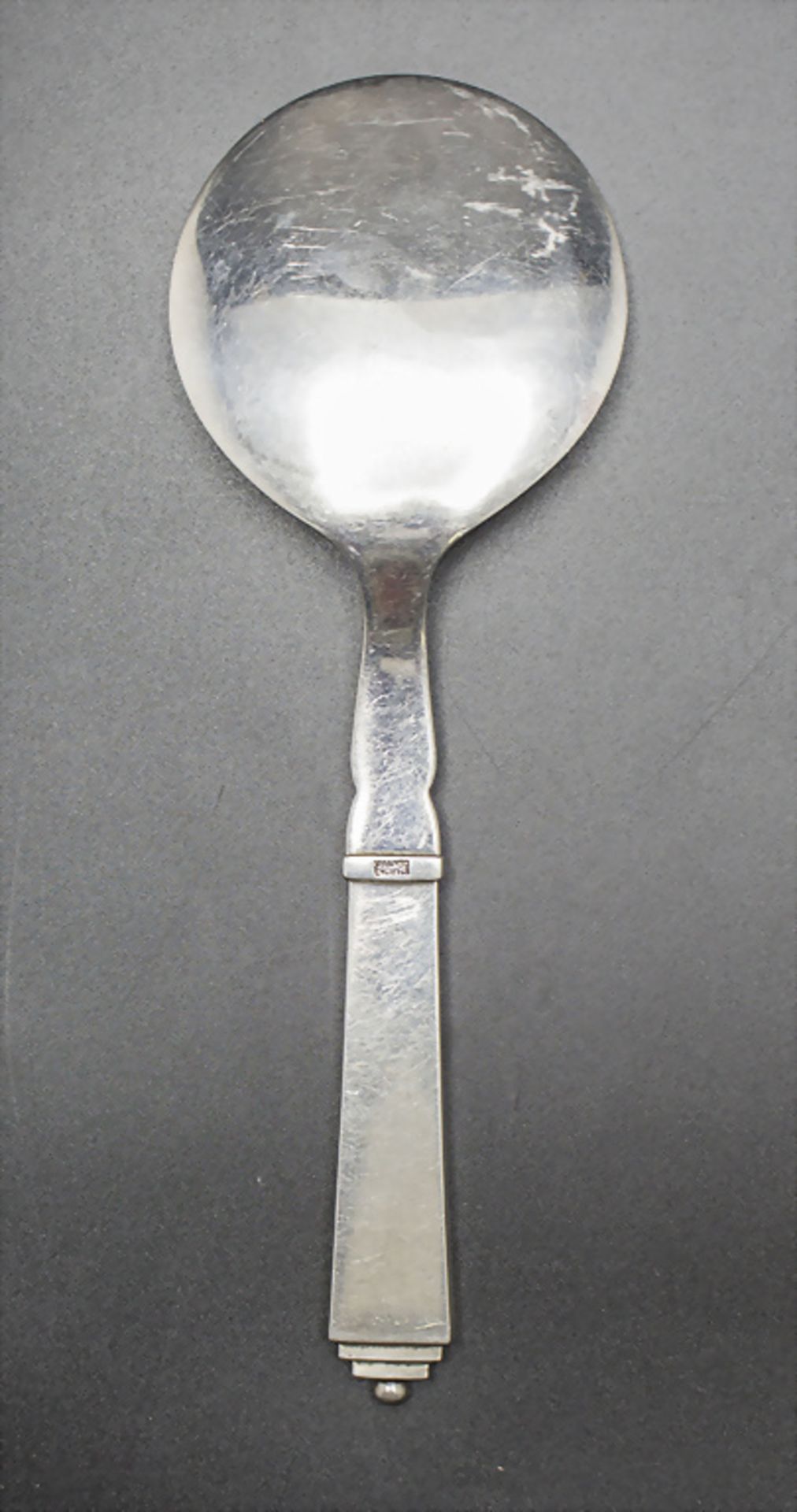 Gebäckheber 'Pyramide' / A cake server 'Pyramide', Georg Jensen, Kopenhagen / Copenhagen, 1933-44 - Image 3 of 5